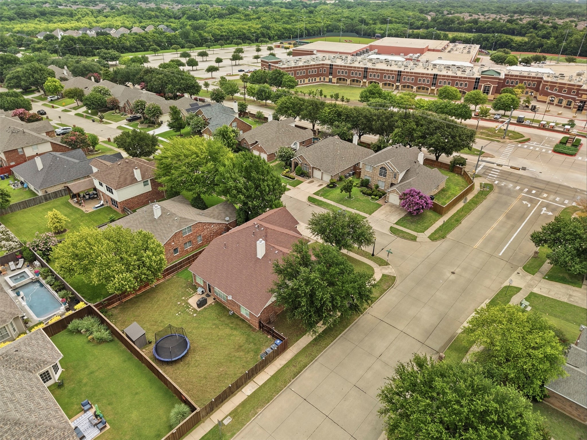 601 Cresthaven Drive