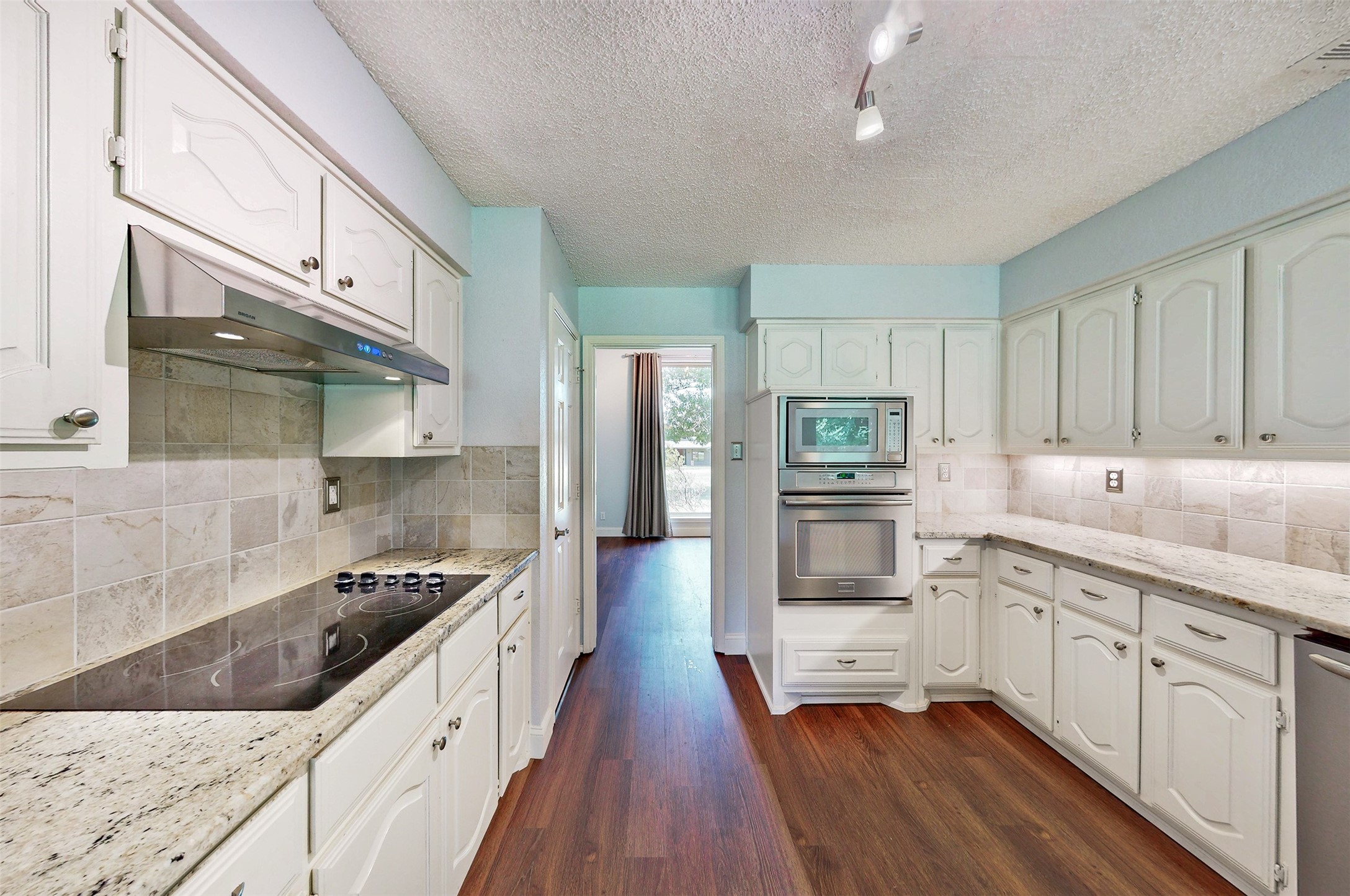 10614 Woodbridge Drive