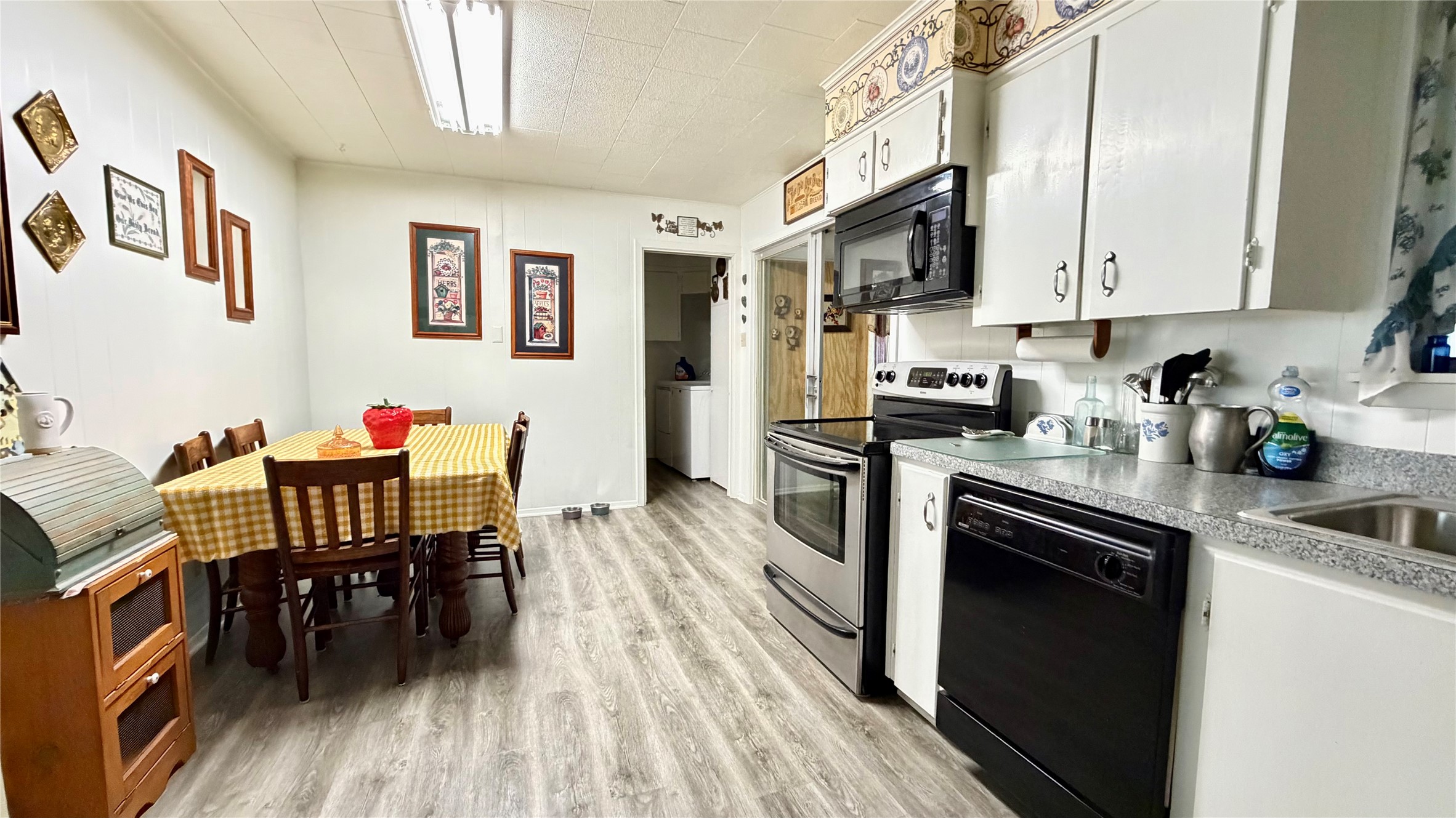 309 Glen Oaks