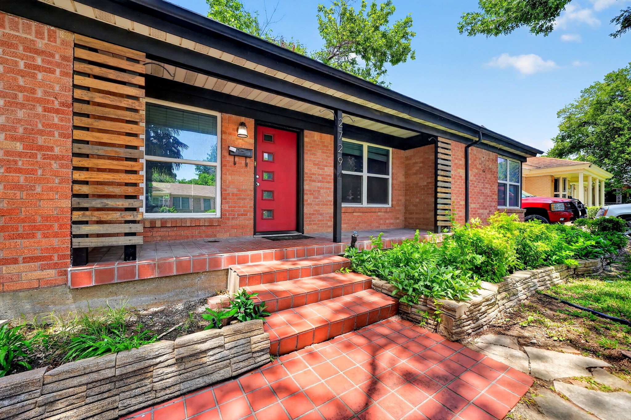 2729 Province Lane