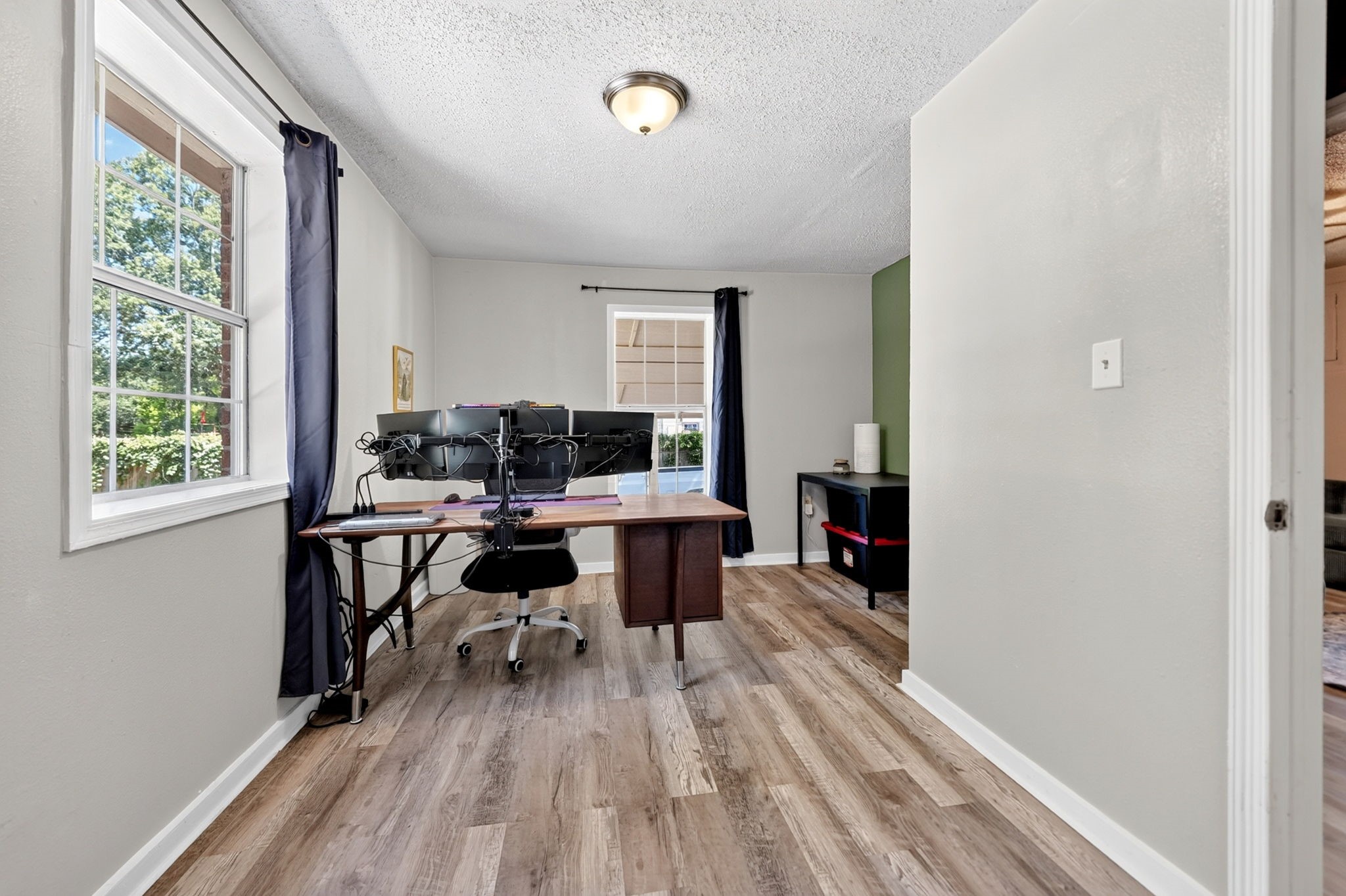 810 Edna Street