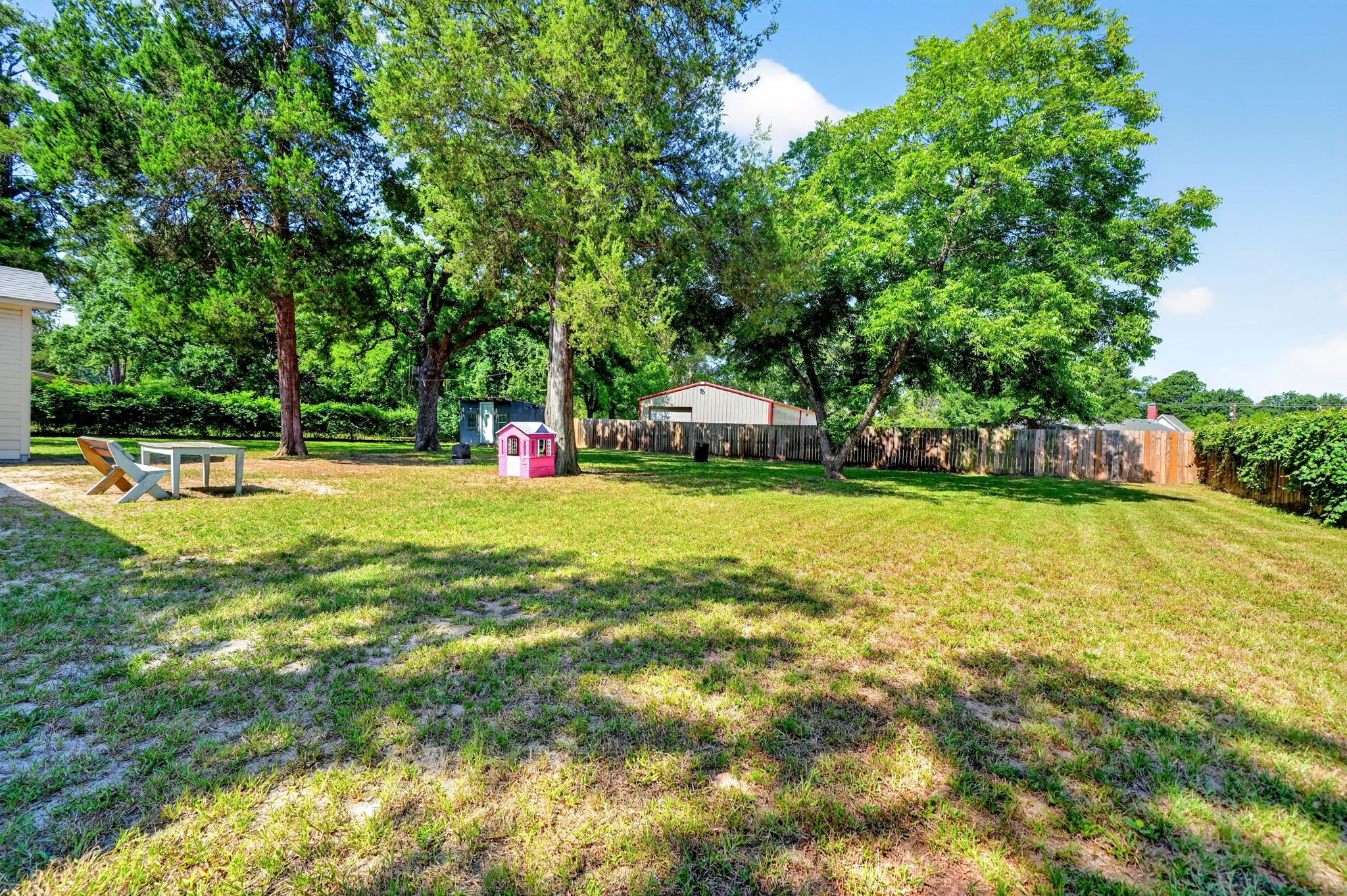 810 Edna Street