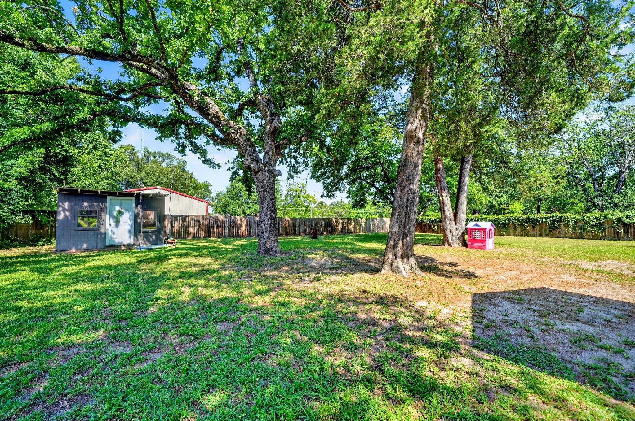 810 Edna Street