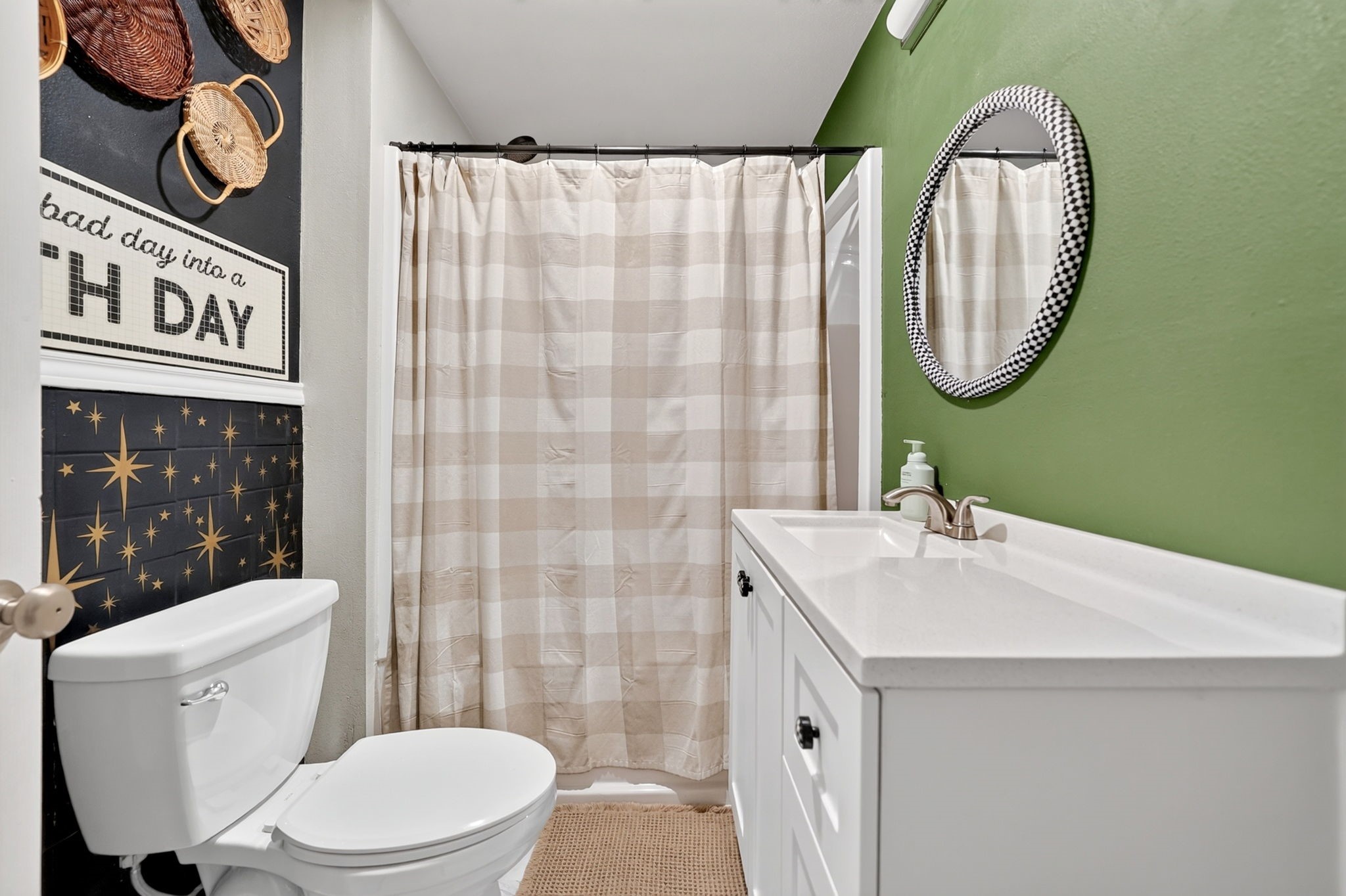 810 Edna Street