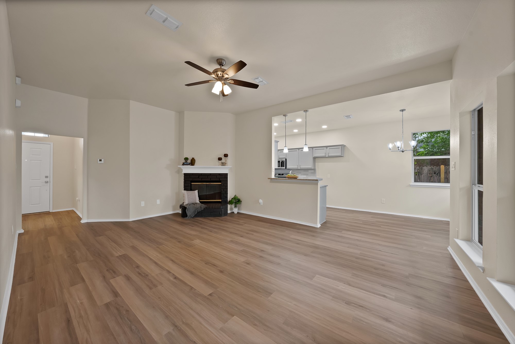 10513 Fossil Hill Drive