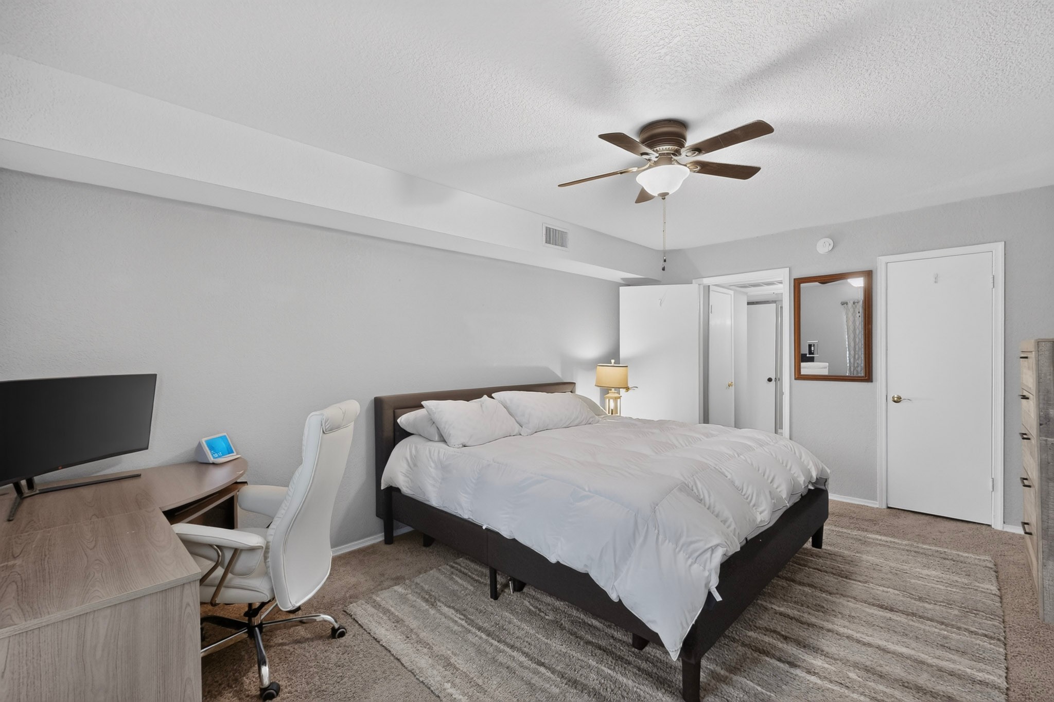 4028 Ridglea Country Club Drive # 8