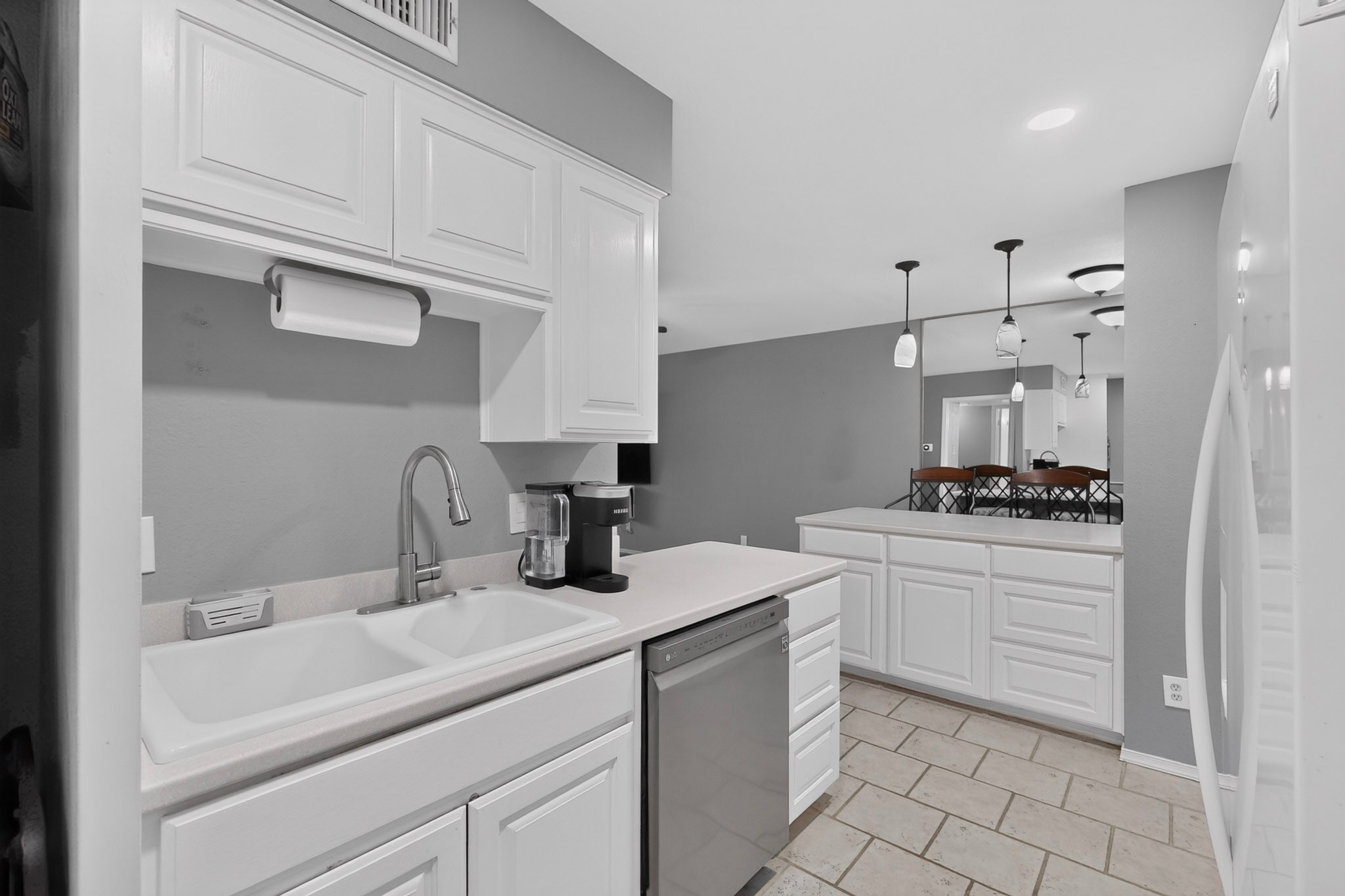 4028 Ridglea Country Club Drive # 8