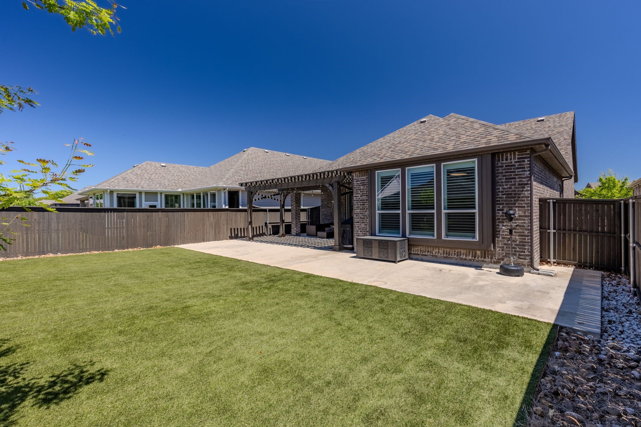 2201 LagunA Drive