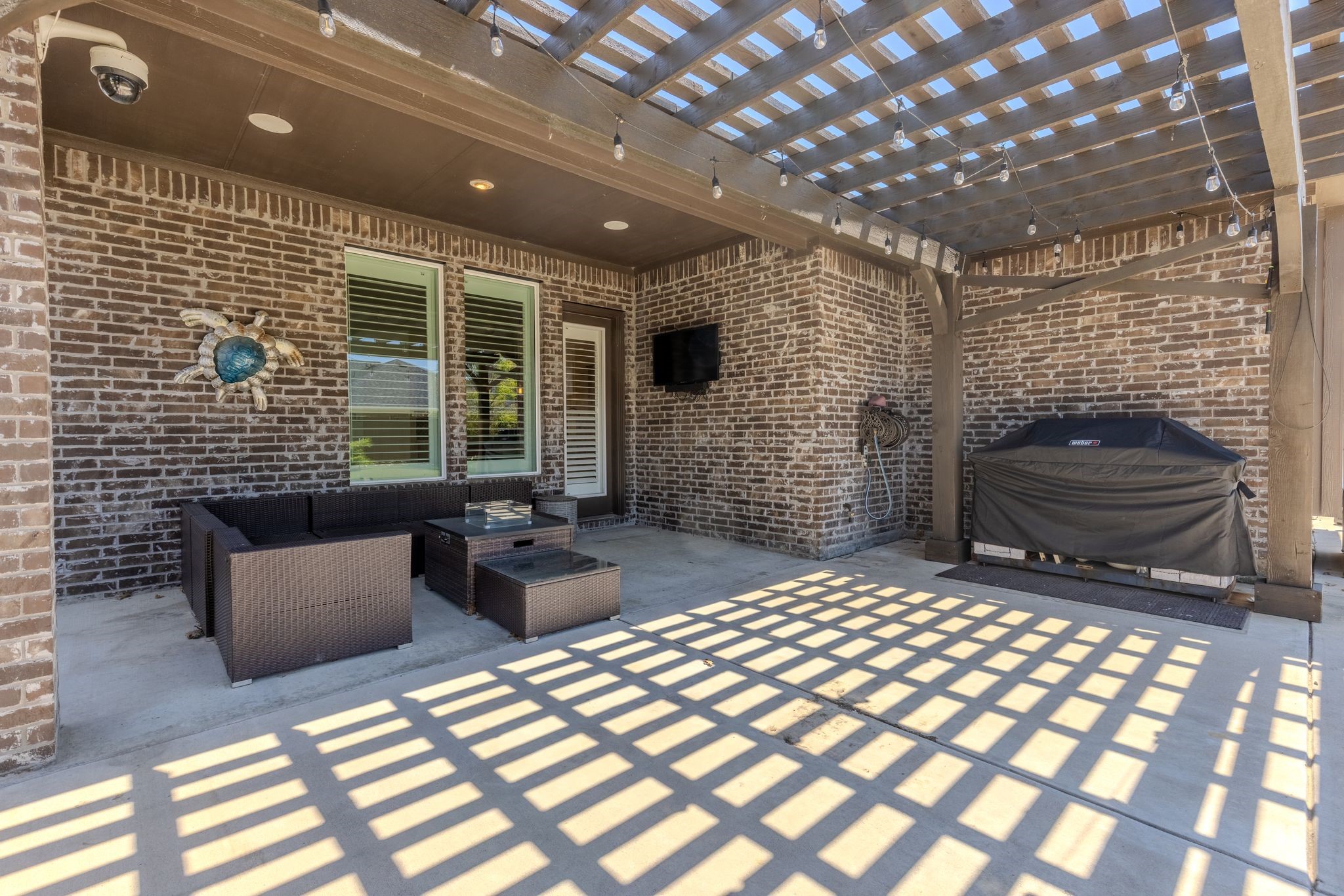 2201 LagunA Drive