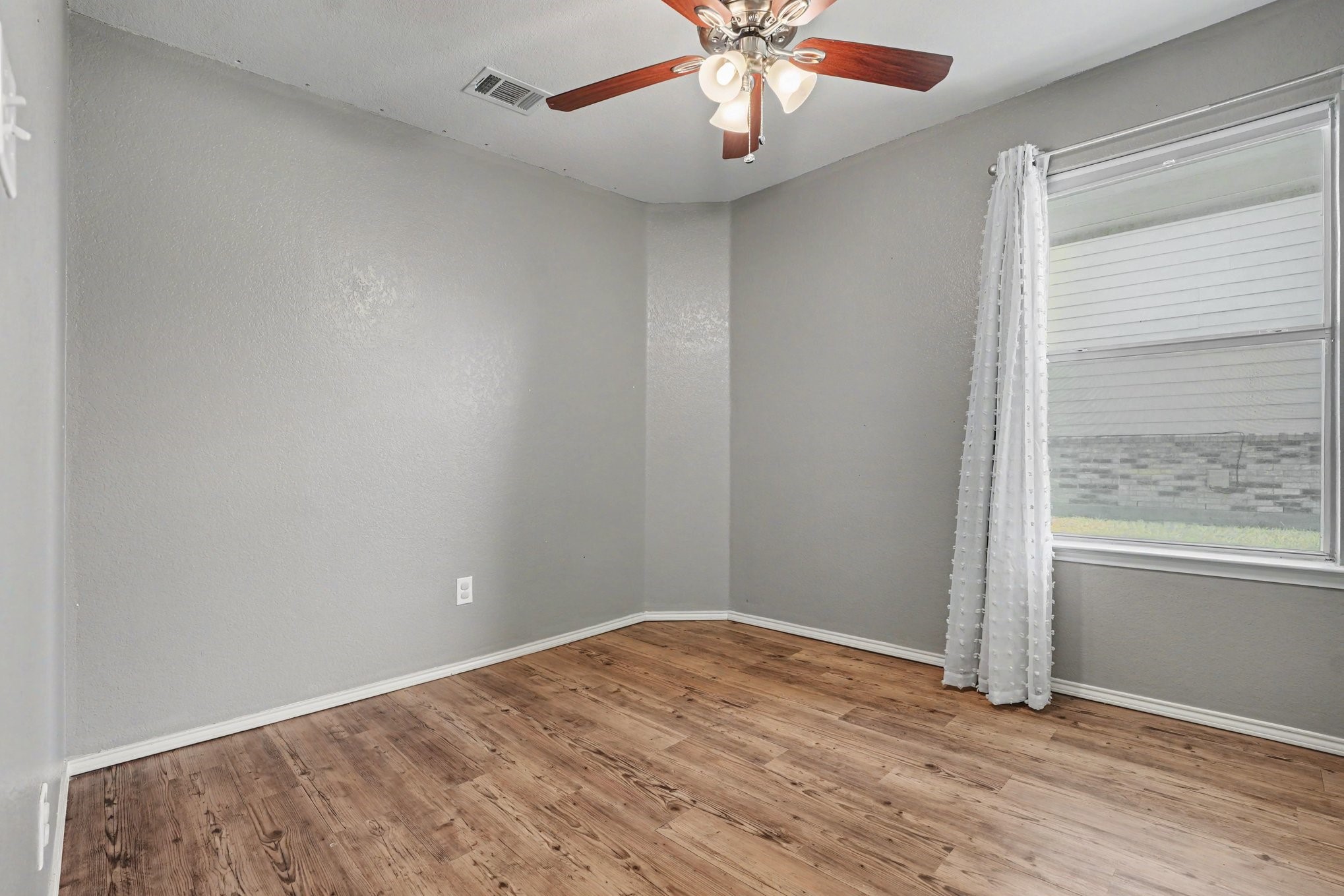 242 Turning Tree Road