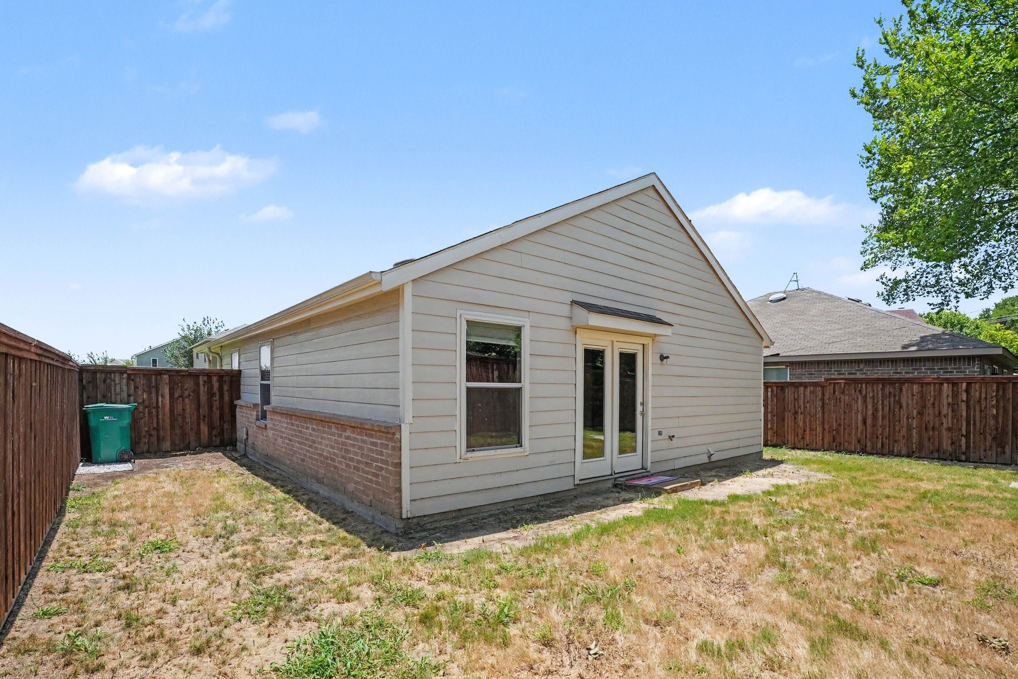 242 Turning Tree Road