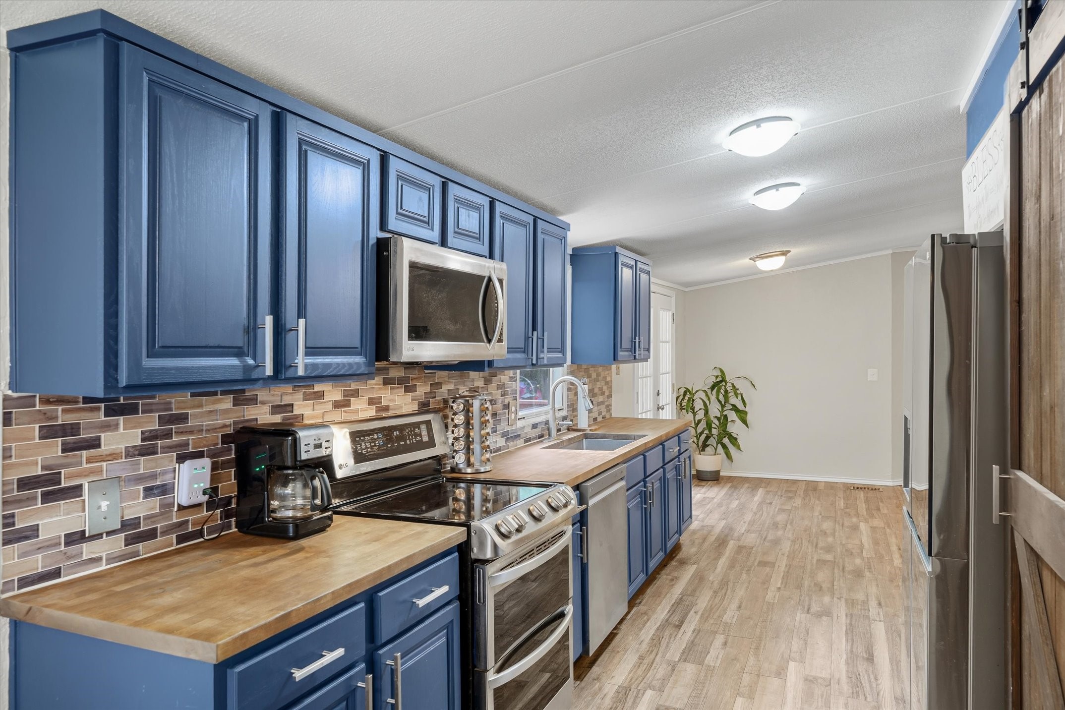9556 County Road 2400