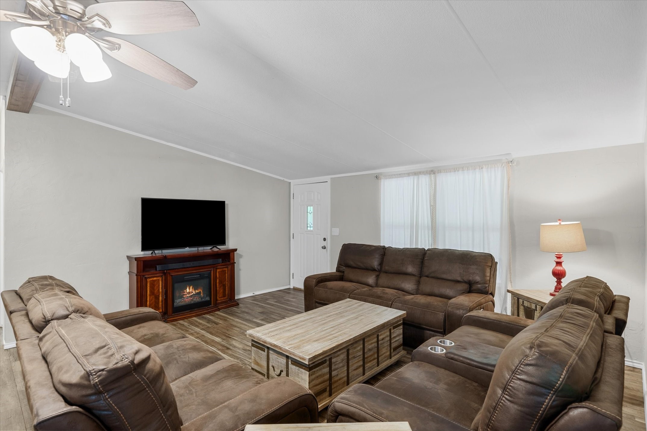 9556 County Road 2400