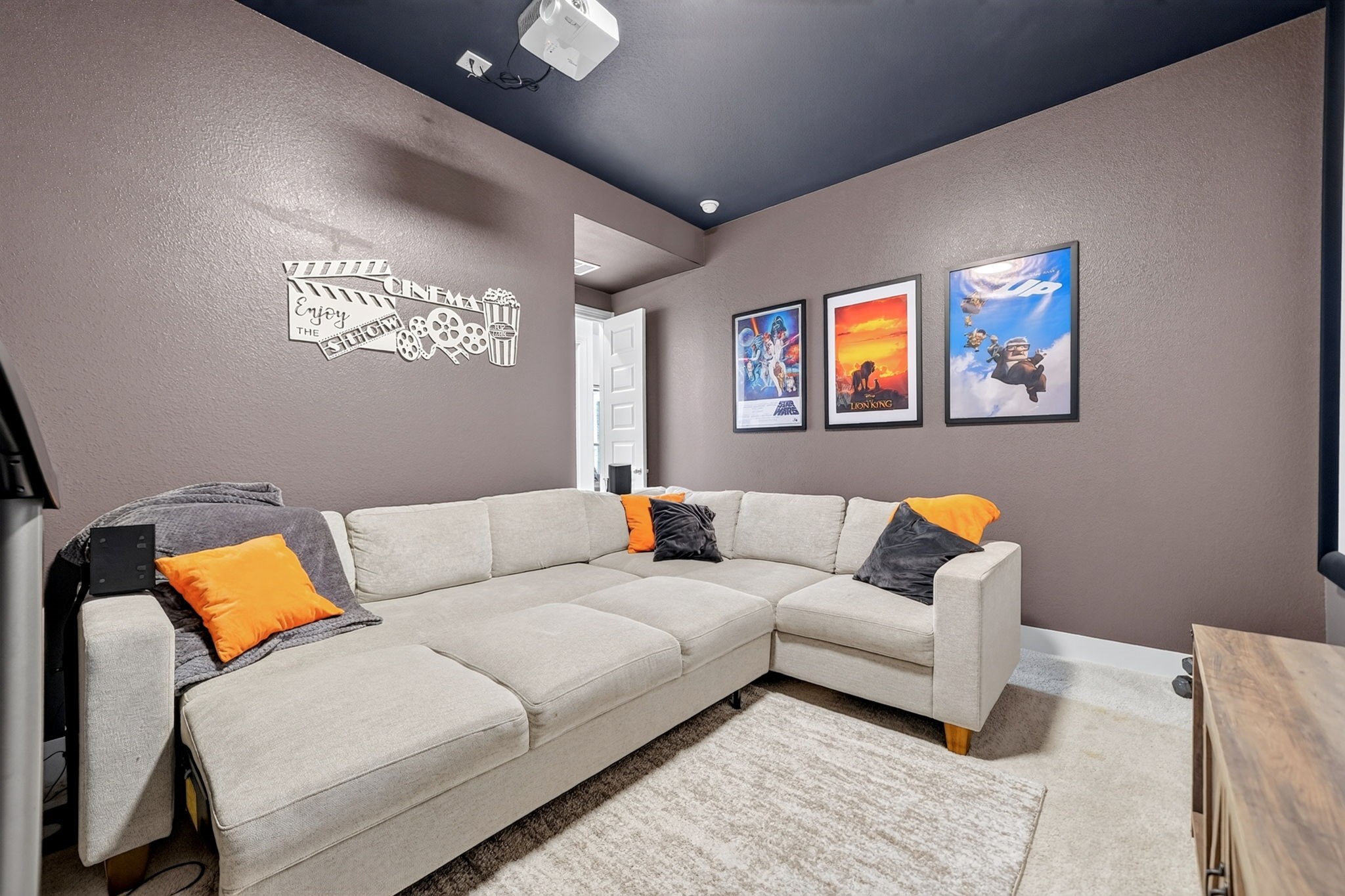 1819 Moscatel Lane