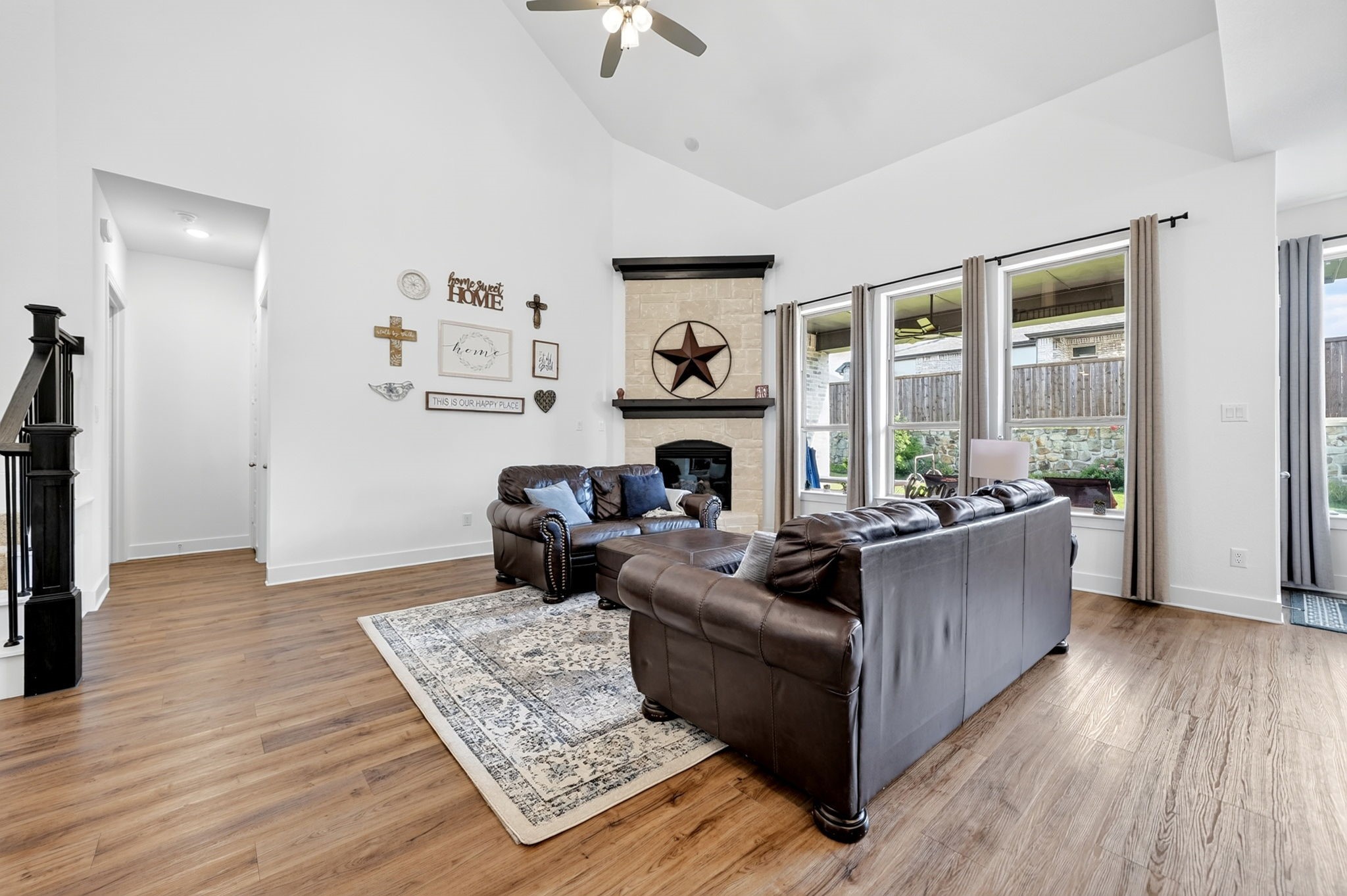 1819 Moscatel Lane