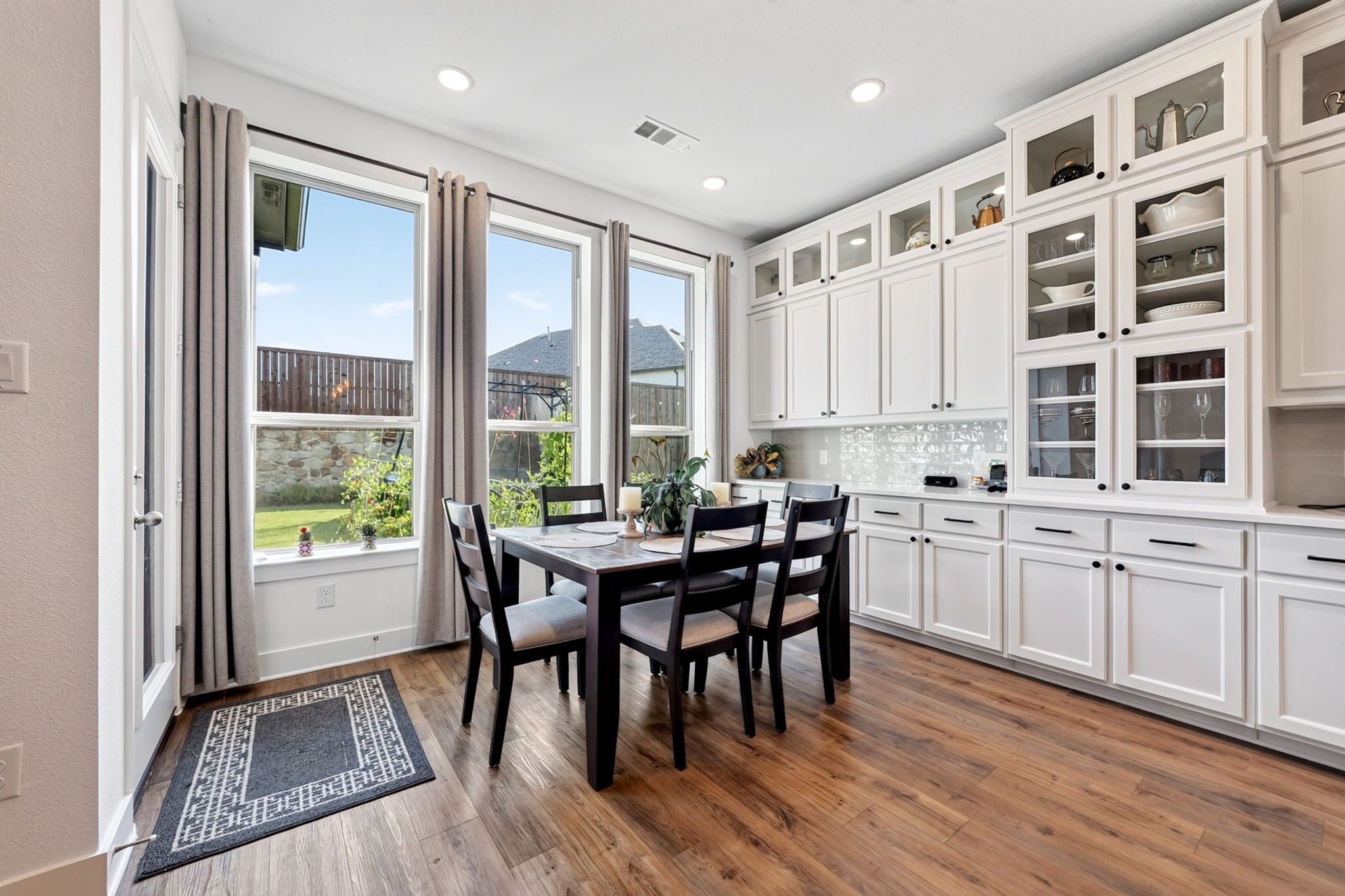 1819 Moscatel Lane
