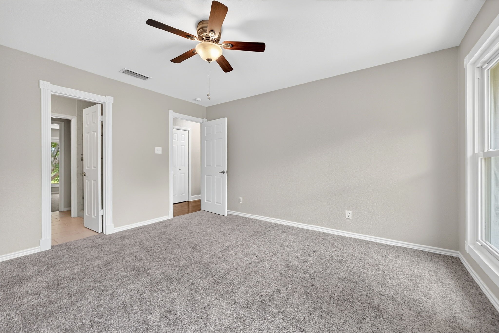 1201 Robbins Road