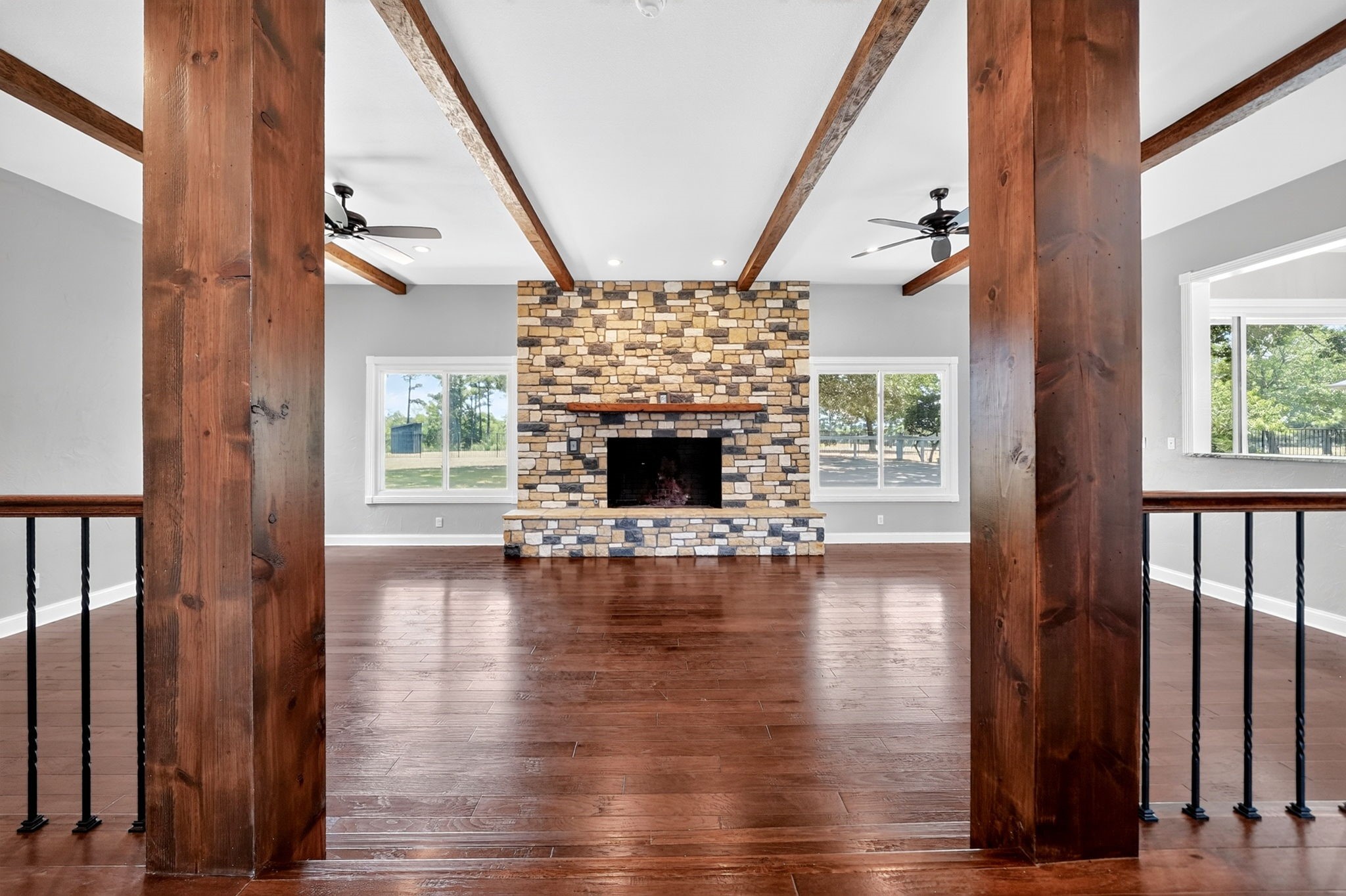 1201 Robbins Road