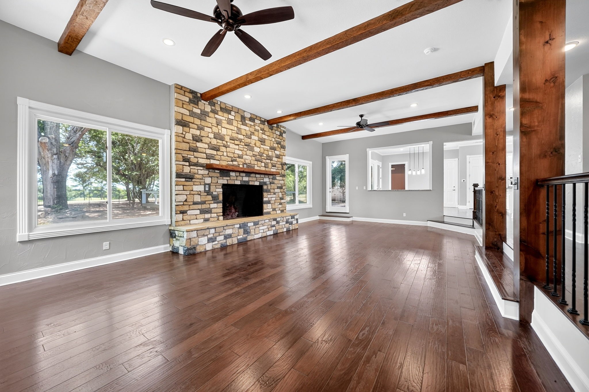 1201 Robbins Road