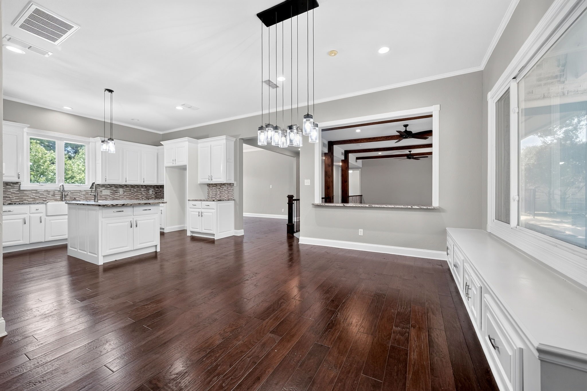 1201 Robbins Road