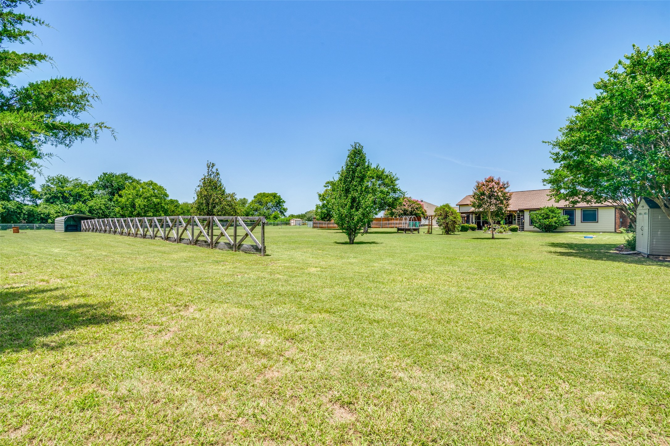 6626 Meadow Ridge Circle