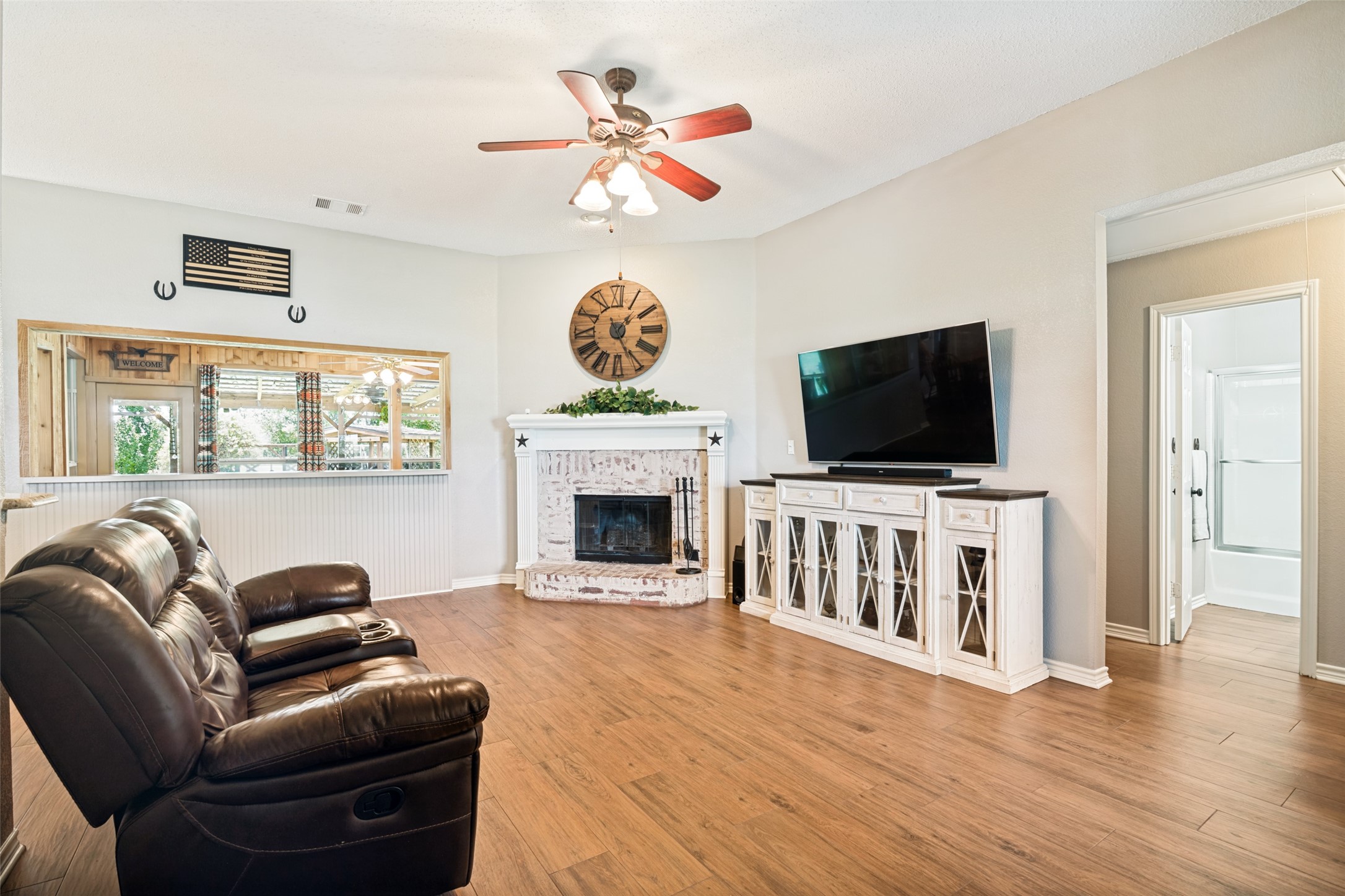 6626 Meadow Ridge Circle