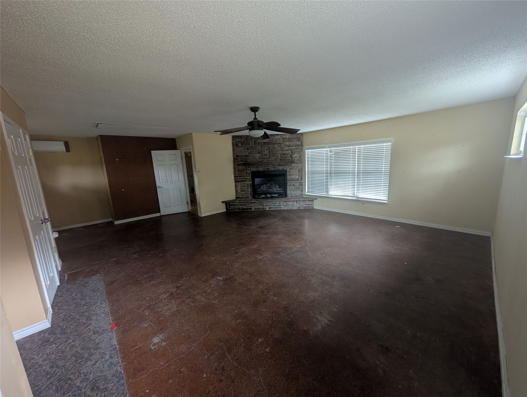 111 Holiday Drive