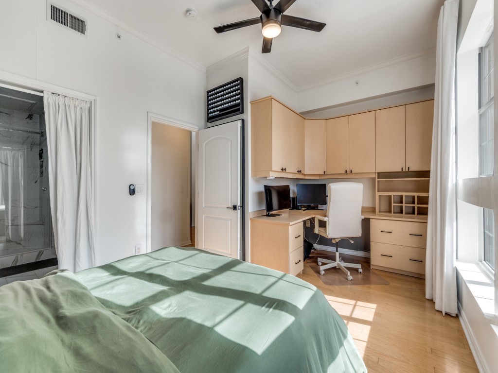 3225 Turtle Creek Boulevard 1235