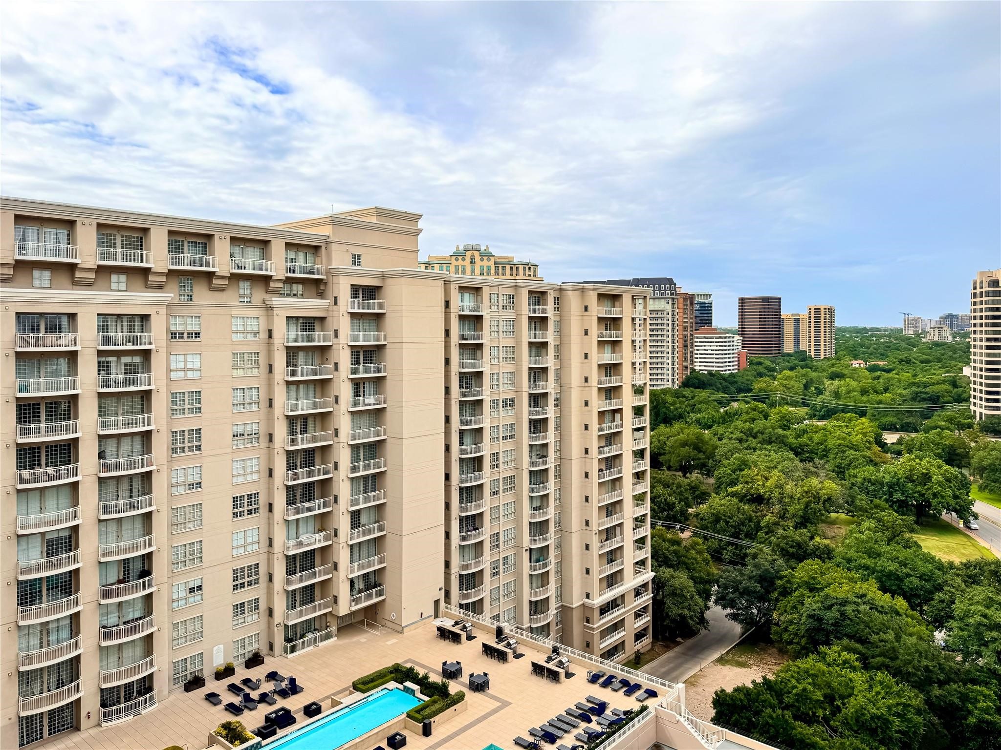 3225 Turtle Creek Boulevard 1509