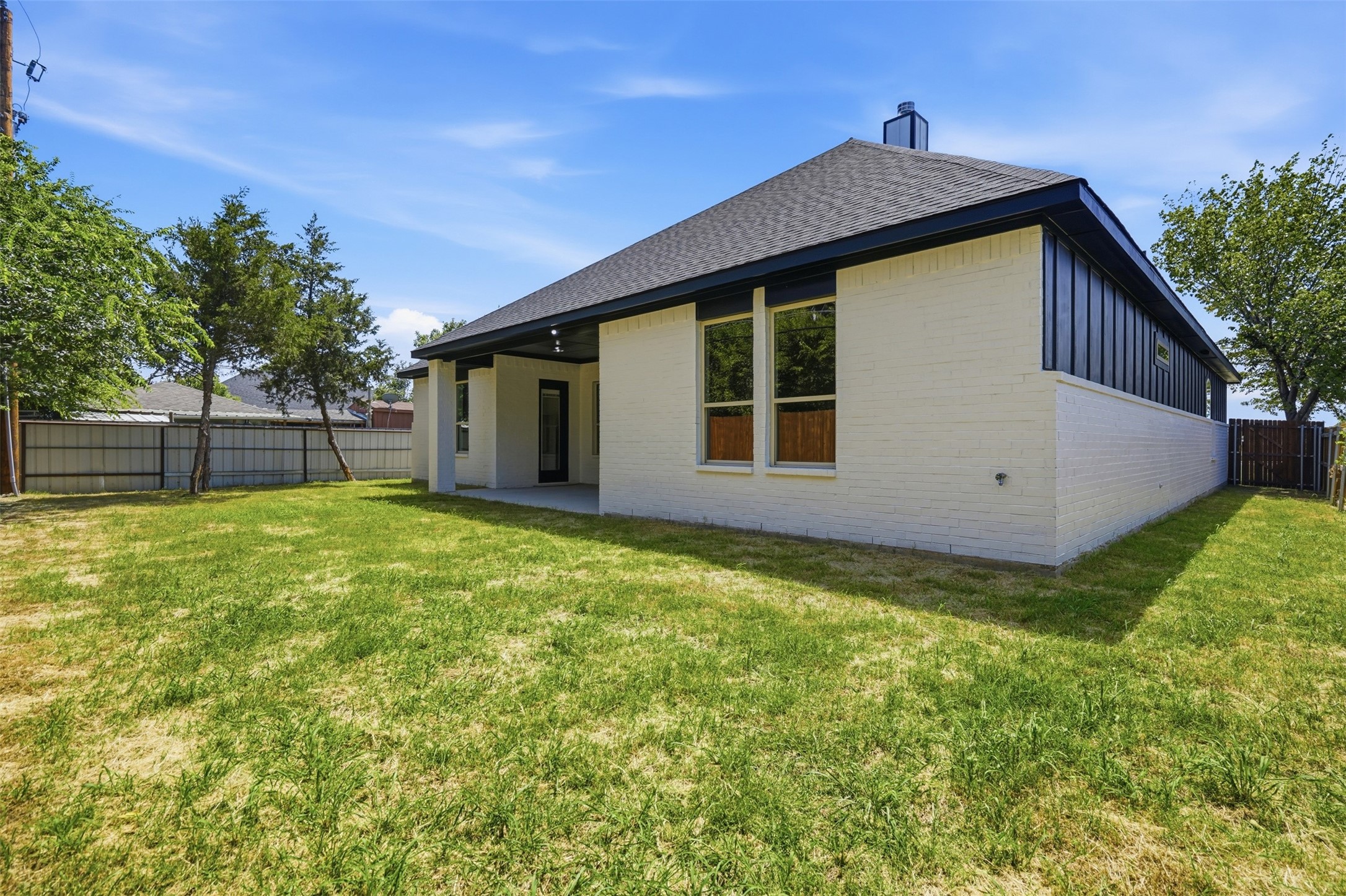4924 Mona Lisa Street
