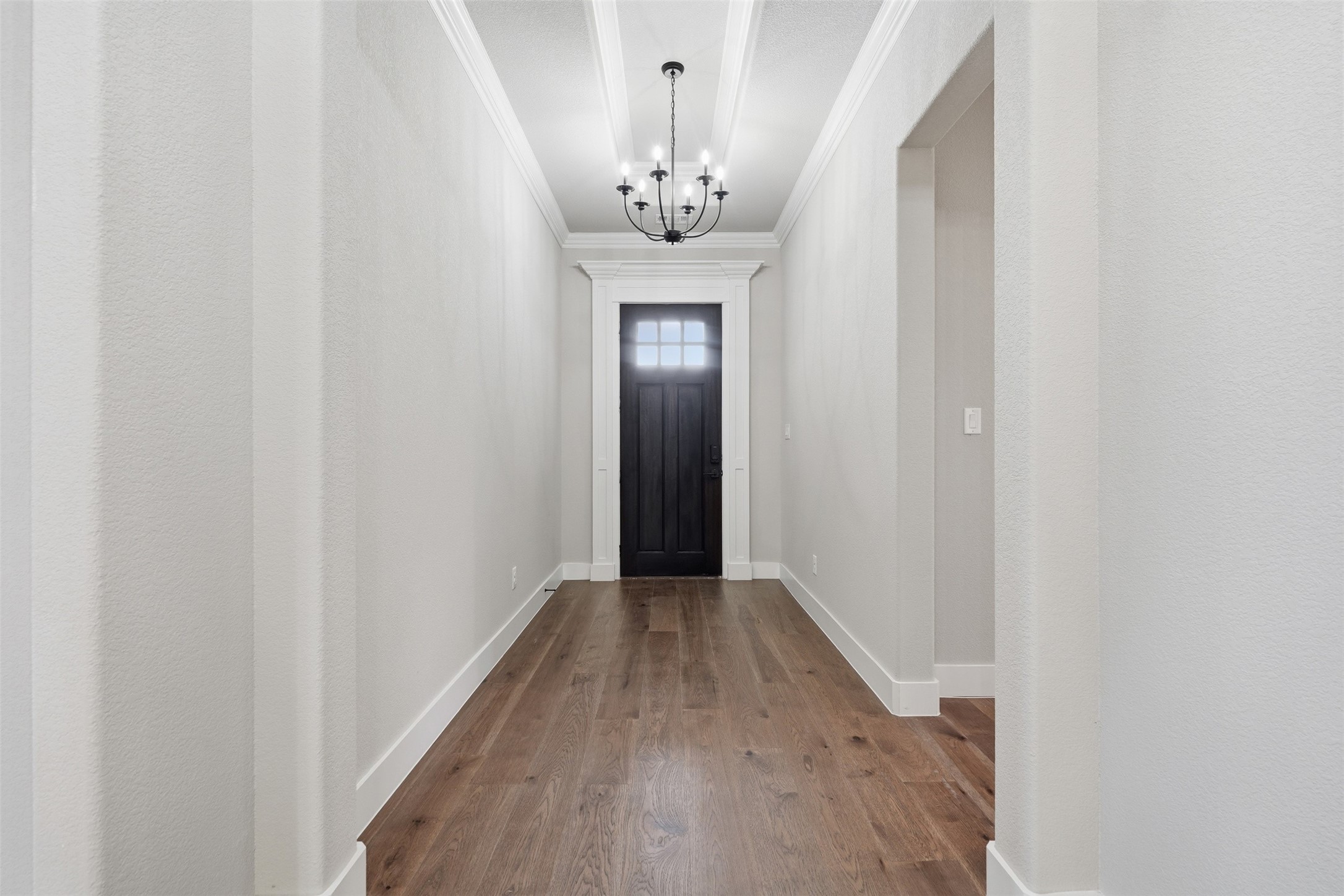 4924 Mona Lisa Street