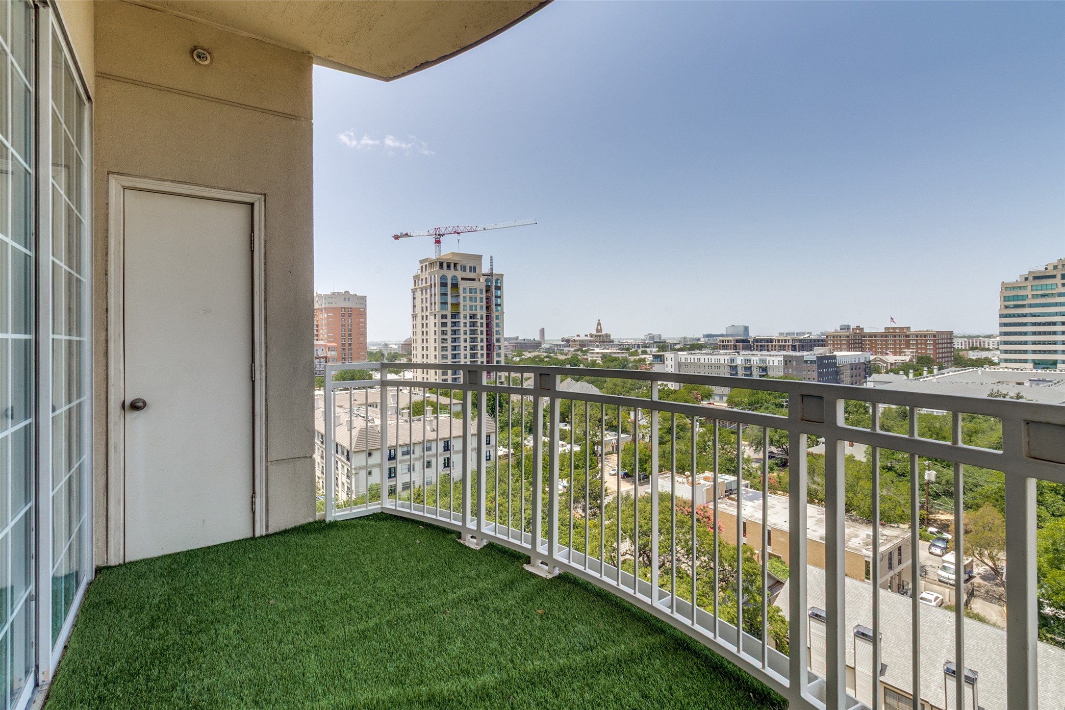 3225 Turtle Creek Boulevard 1134