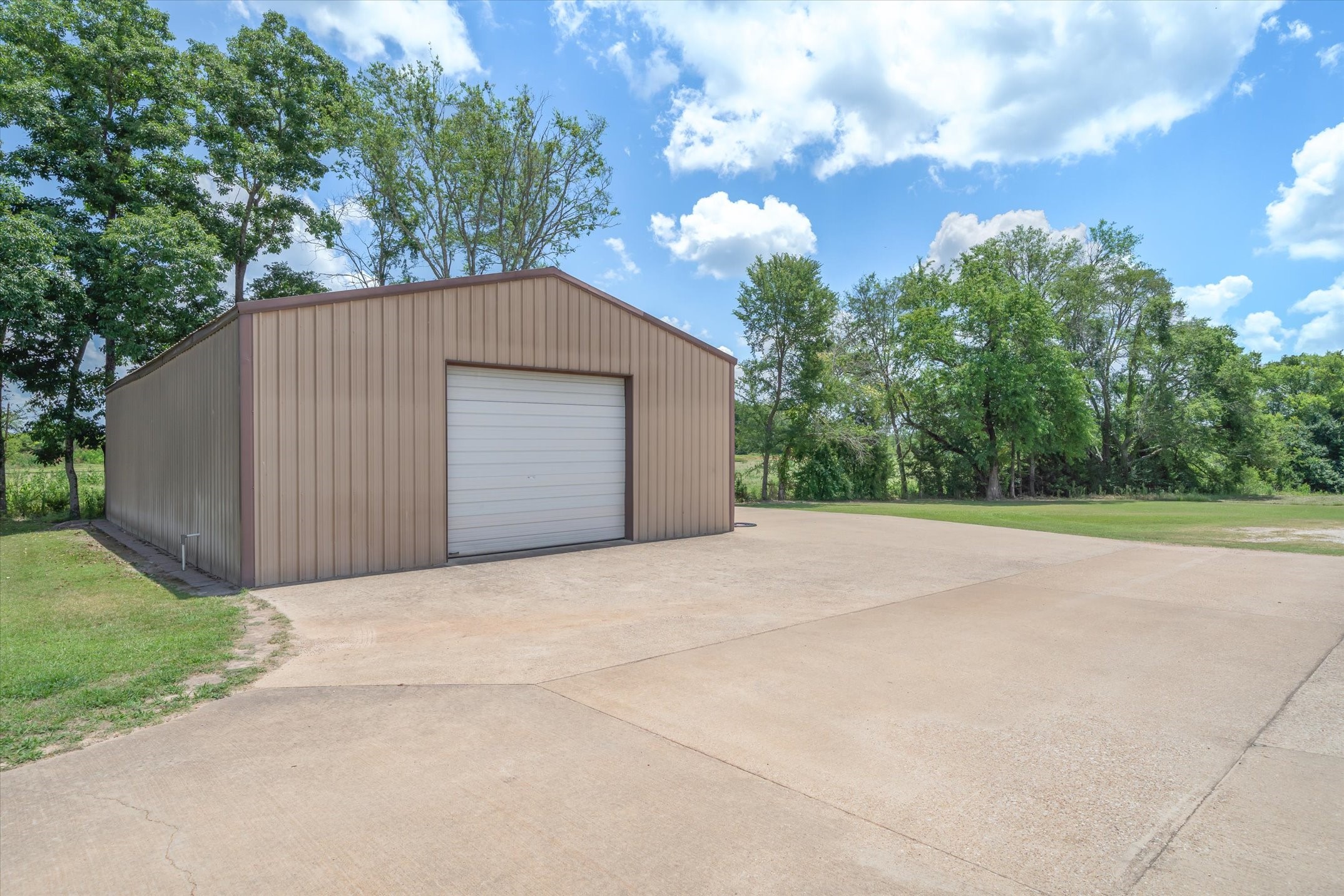 10929 County Road 41