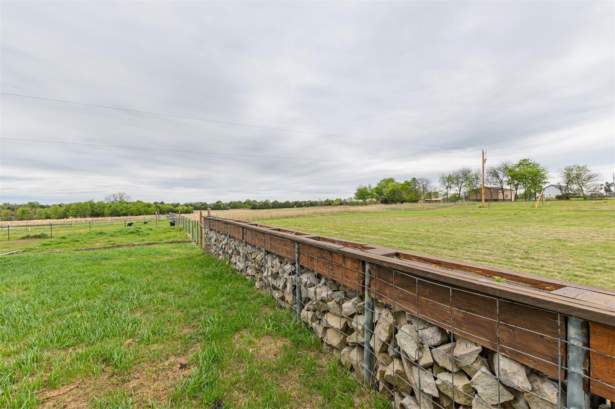 4886 County Road 1037