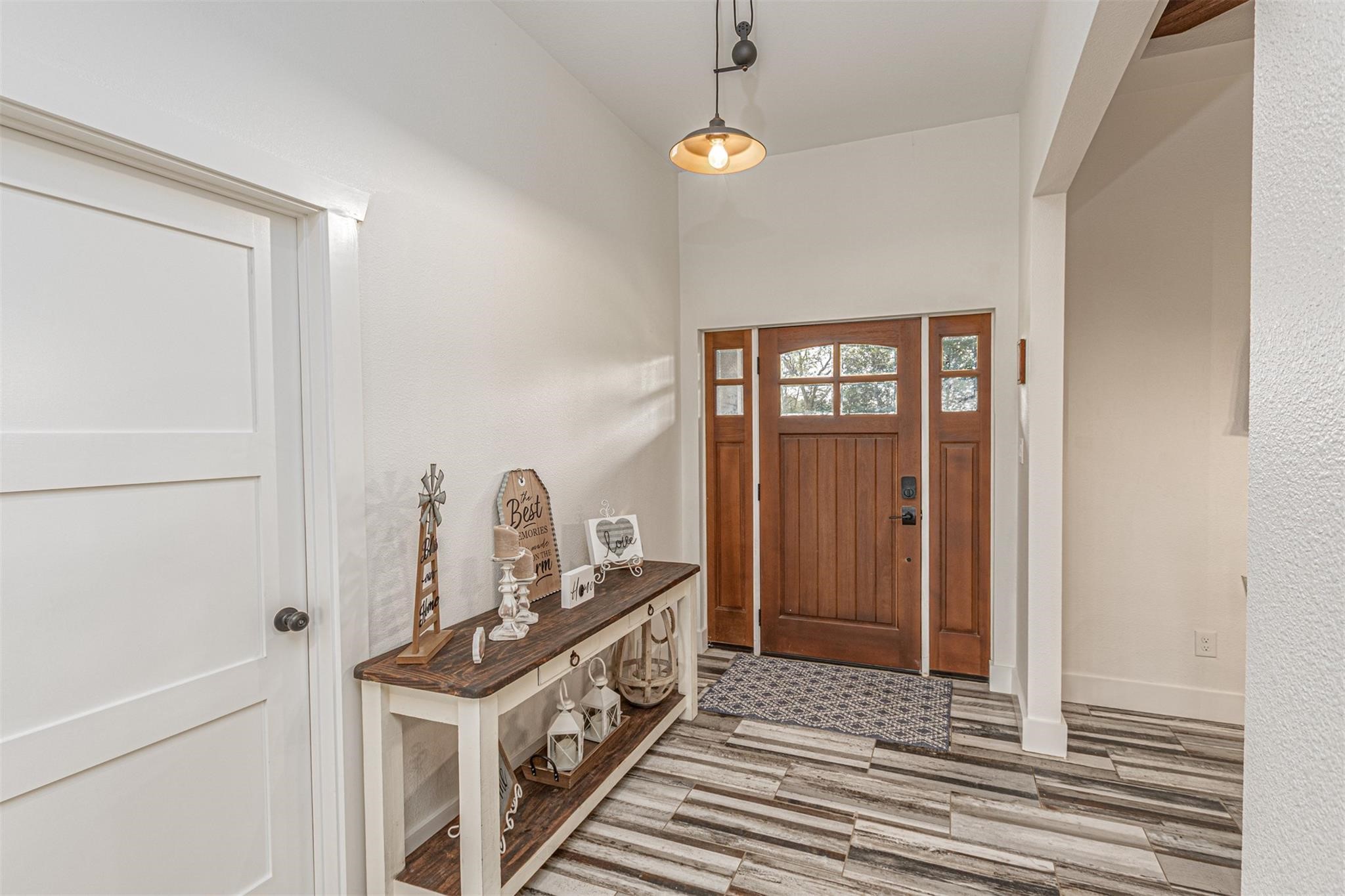4886 County Road 1037