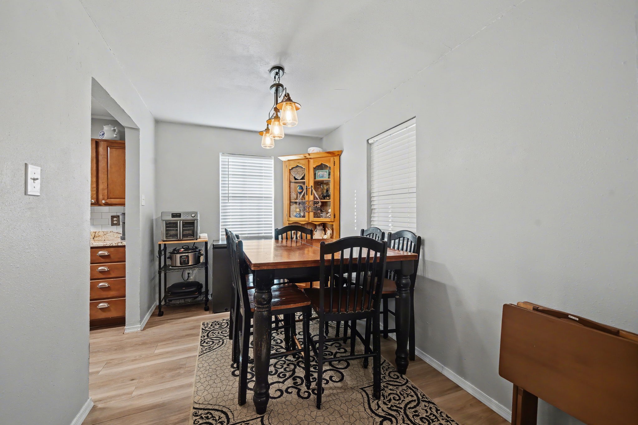 762 Oak Leaf Trail