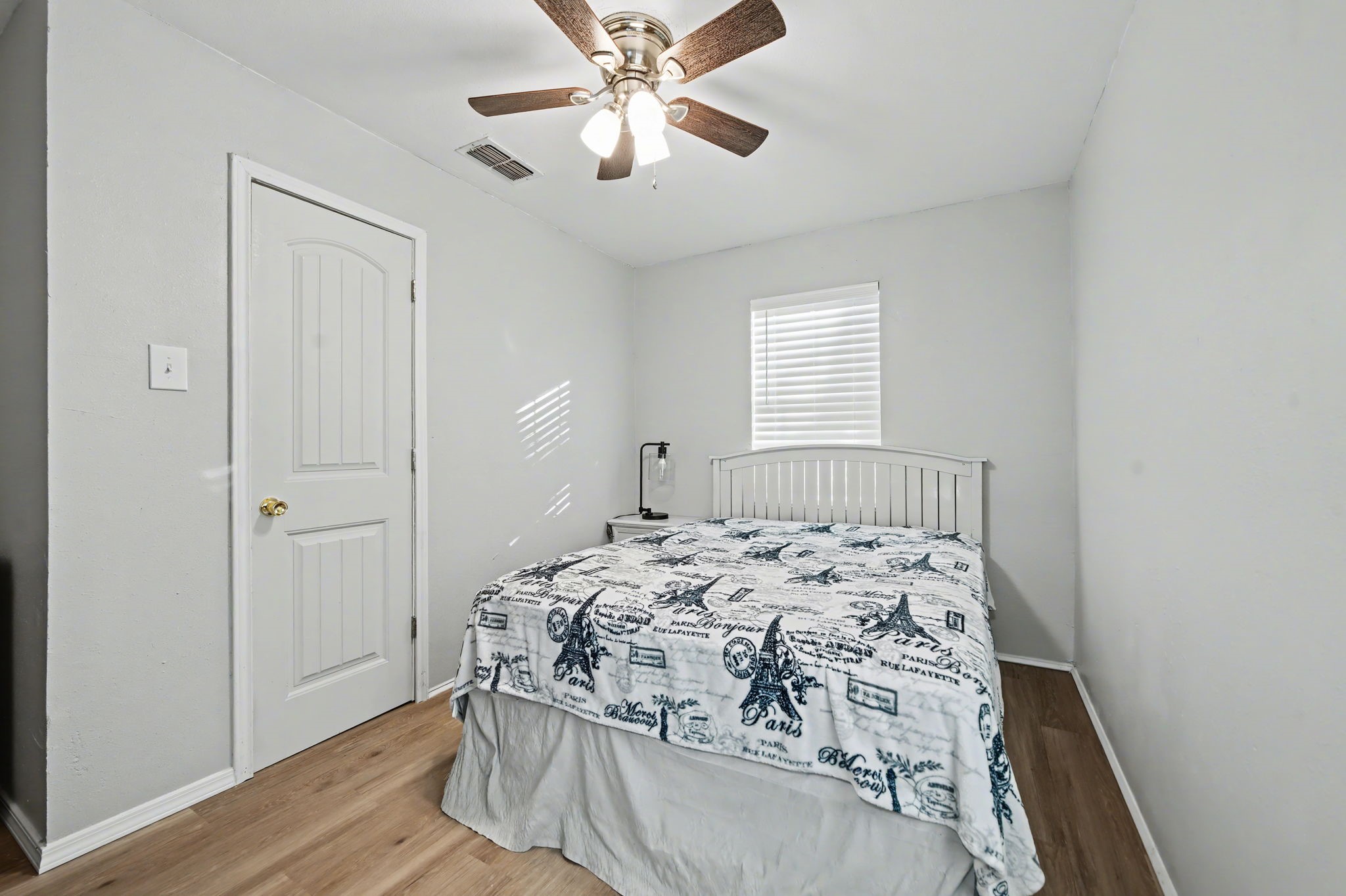 762 Oak Leaf Trail