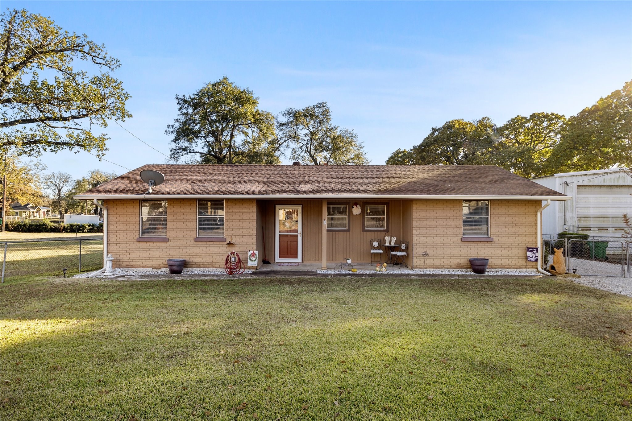 2097 County Road 3830