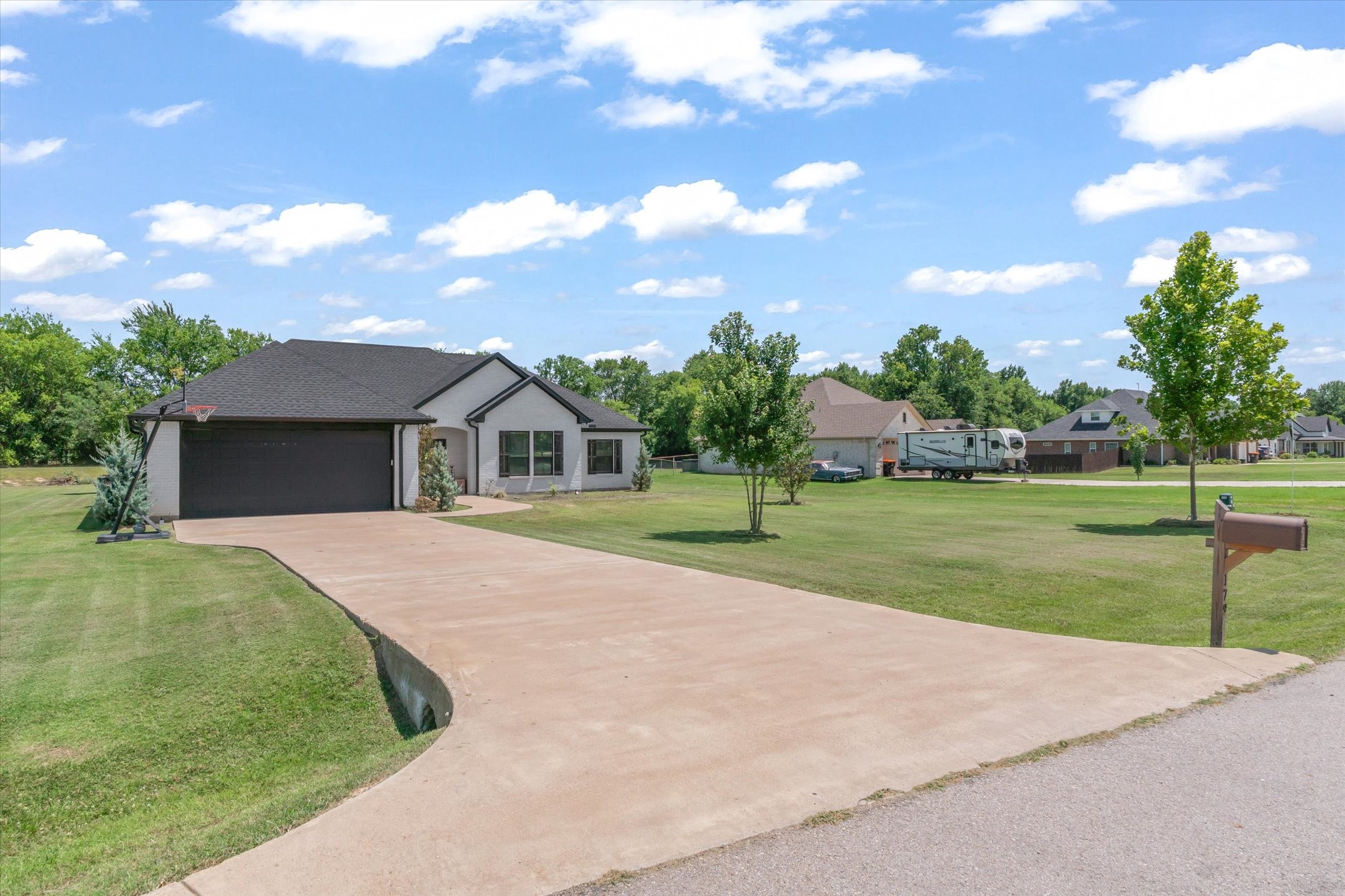179 Private Road 8641