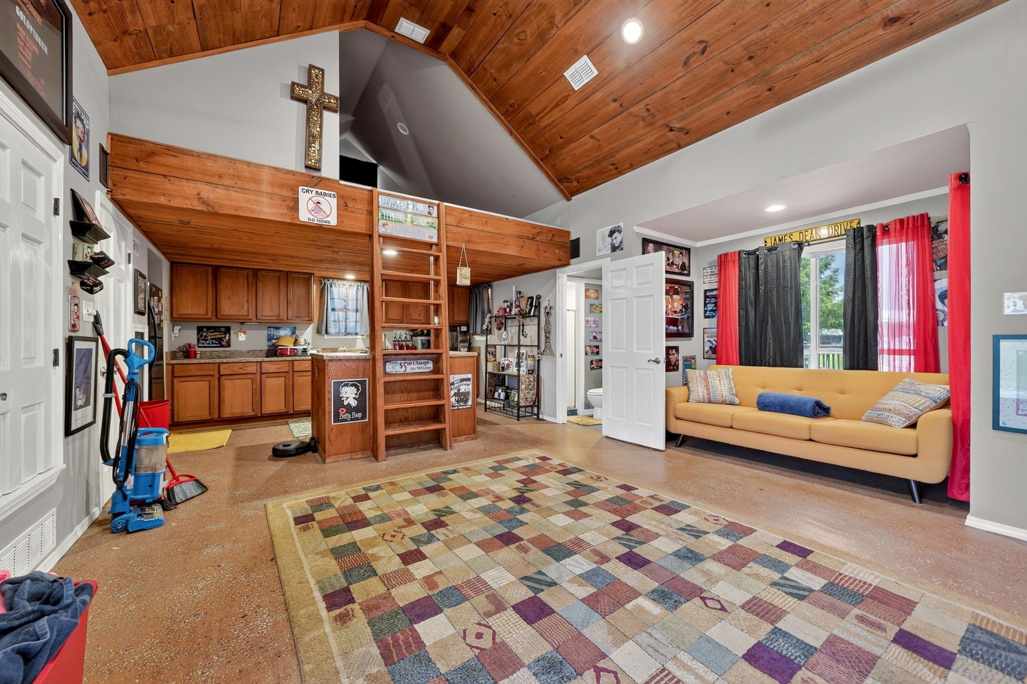 1465 County Road 3690