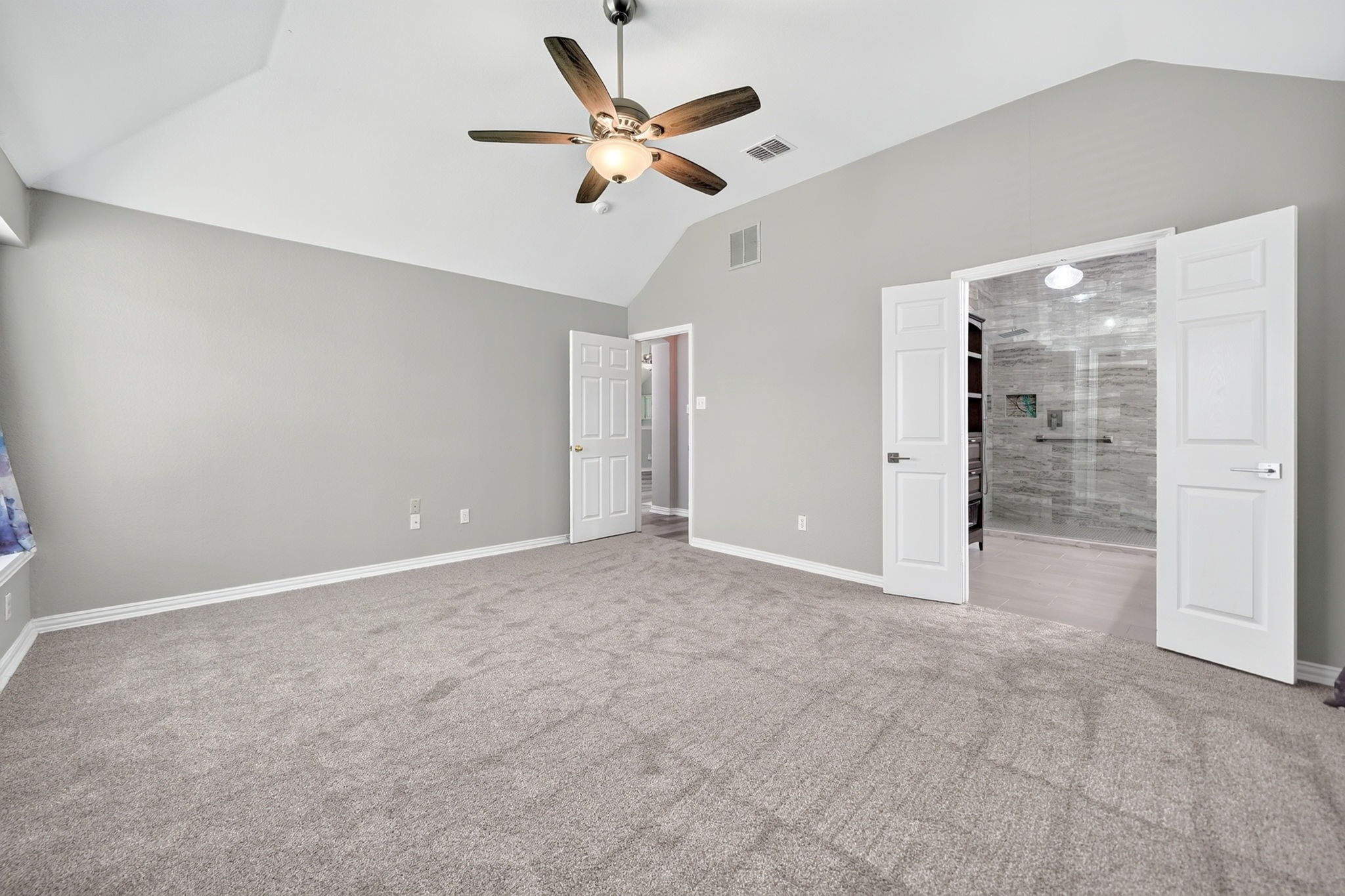2713 Planetree Drive