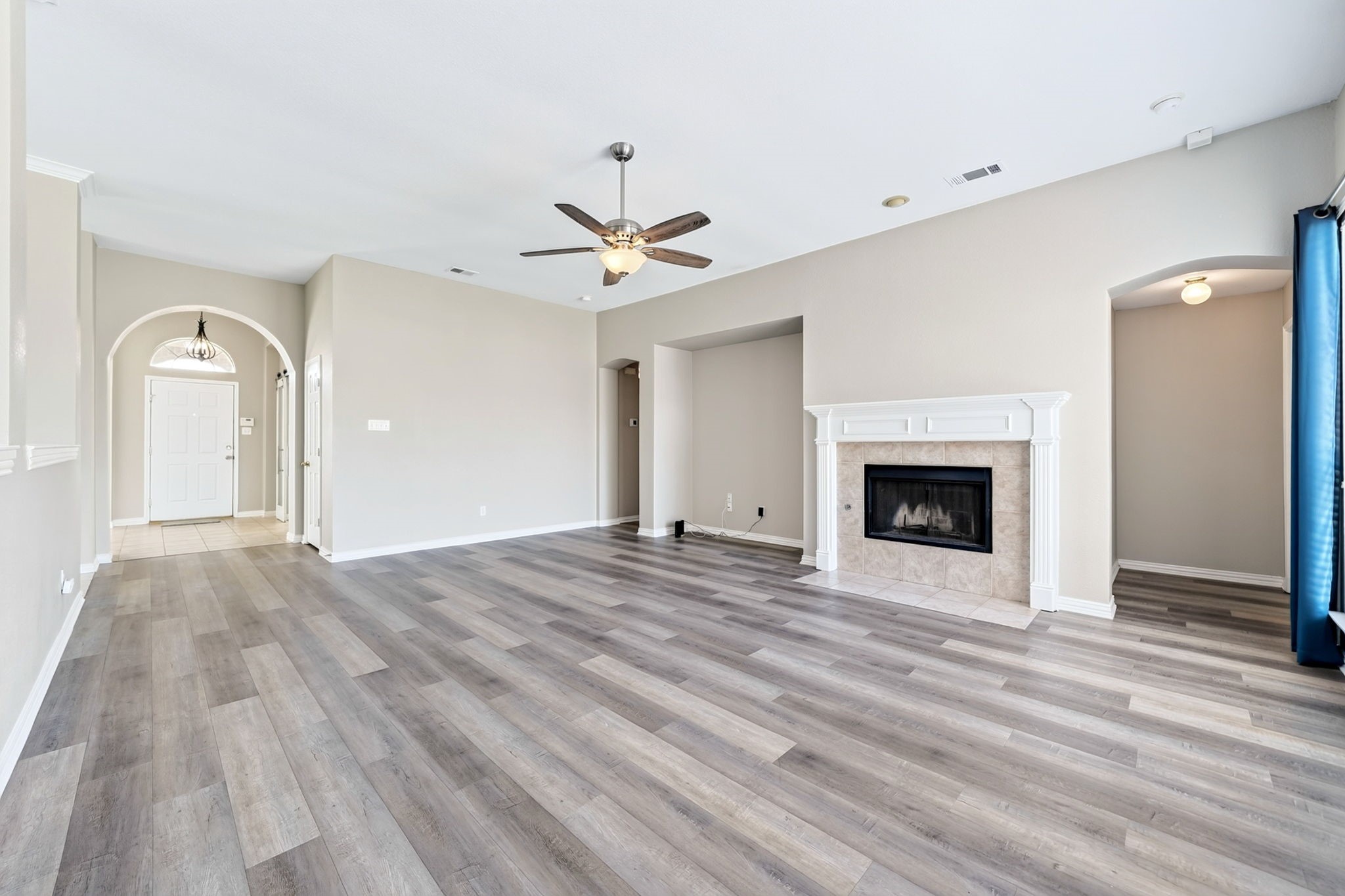 2713 Planetree Drive
