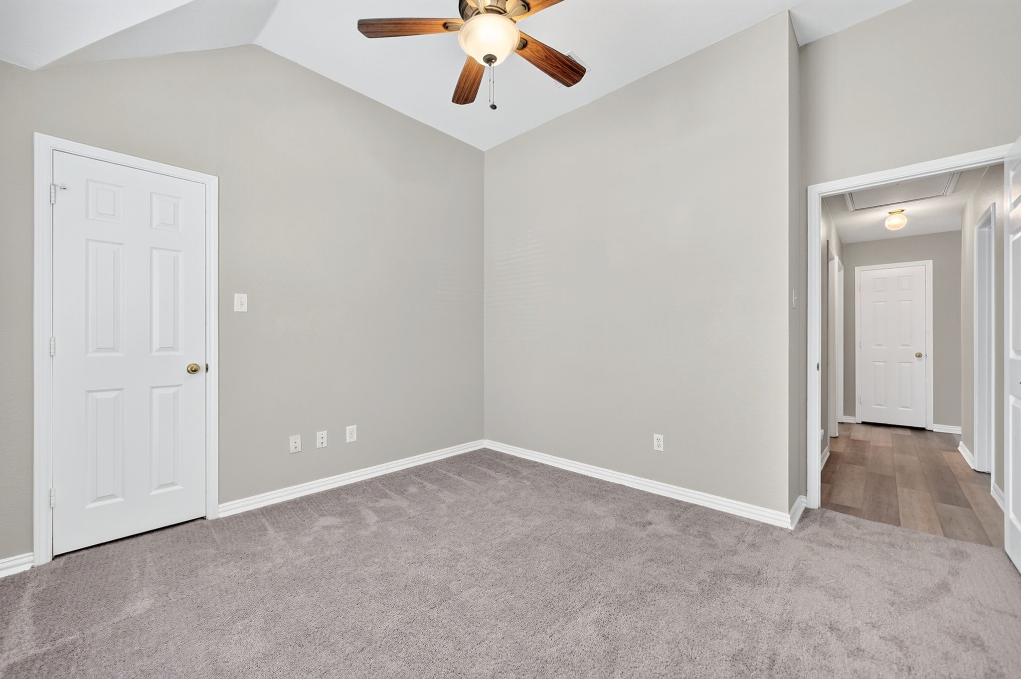 2713 Planetree Drive