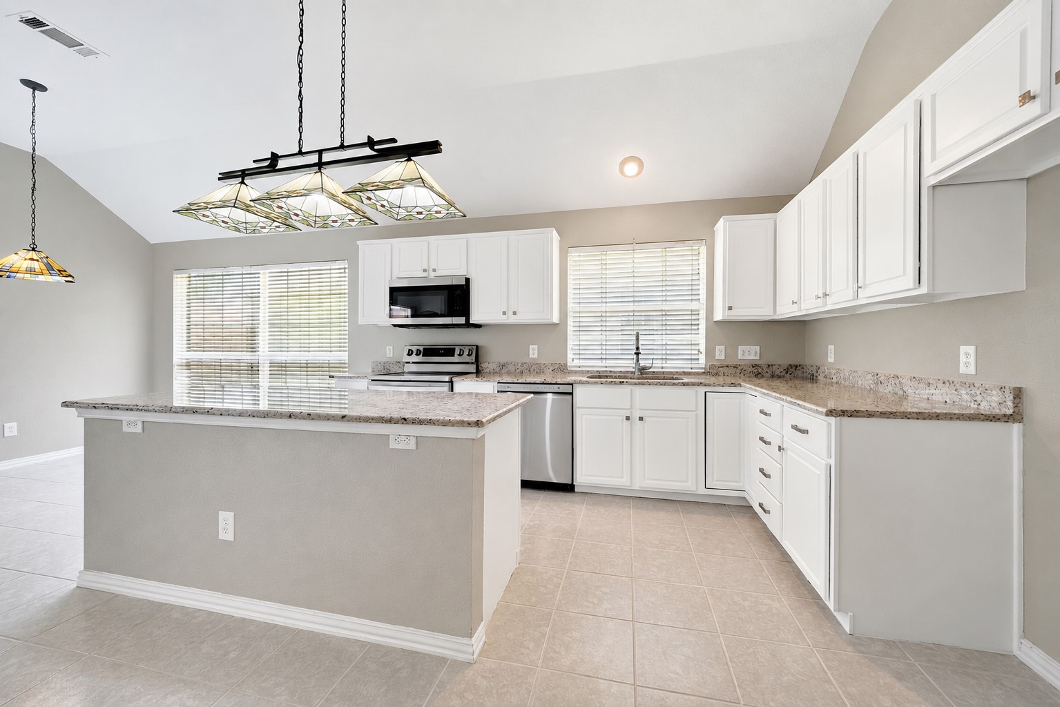 2713 Planetree Drive