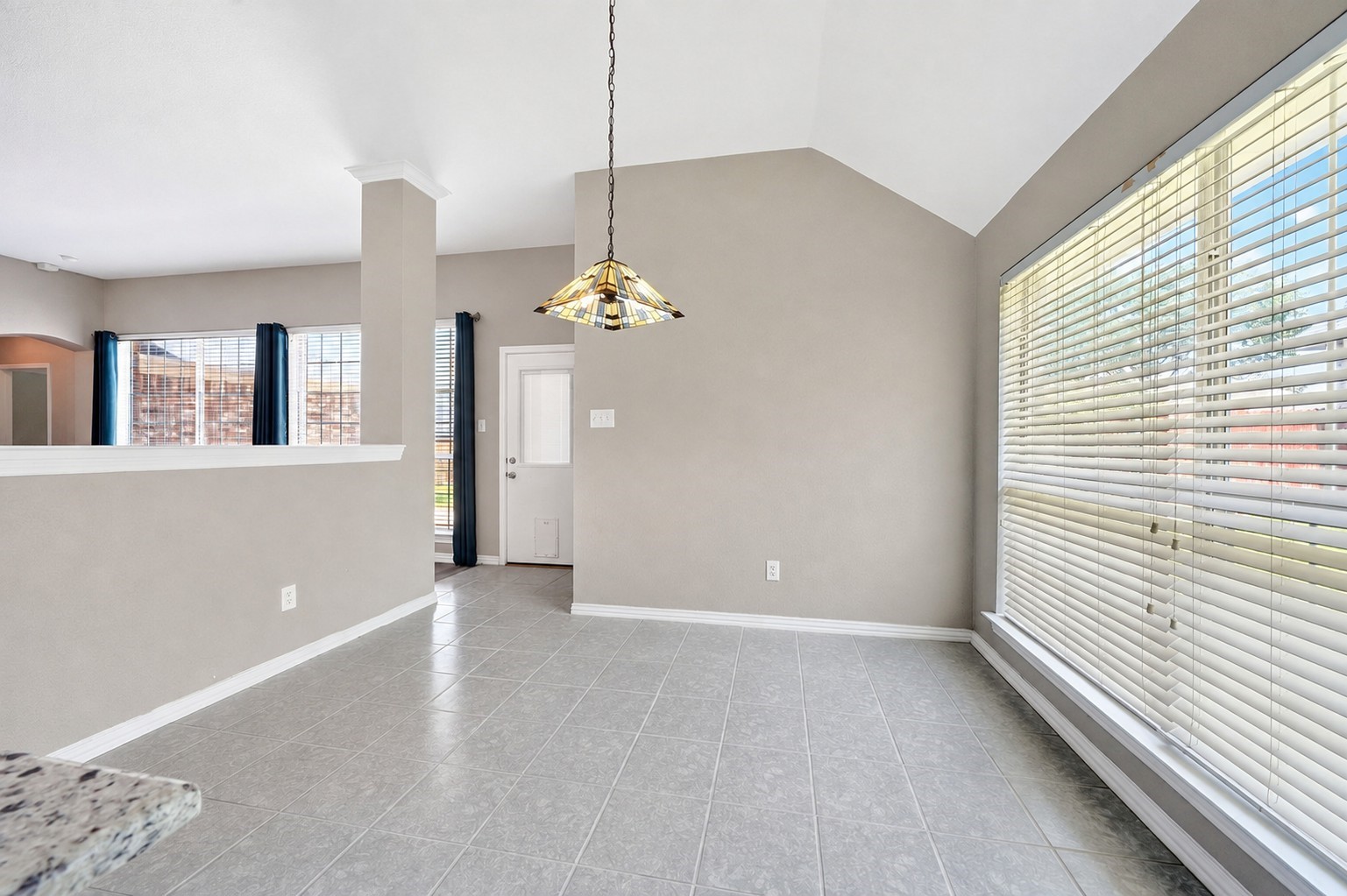 2713 Planetree Drive