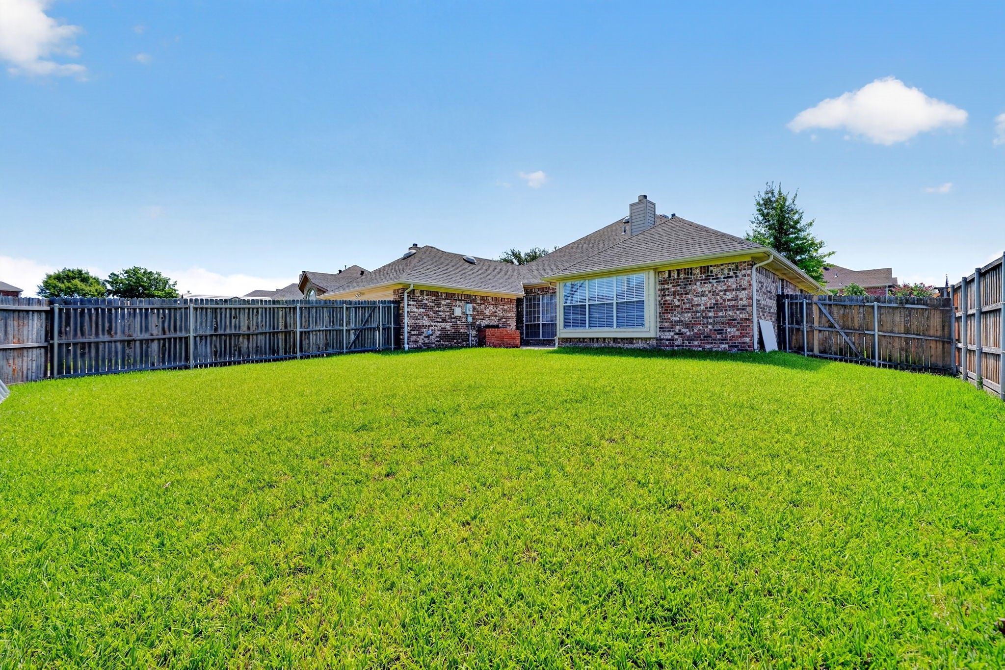 2713 Planetree Drive