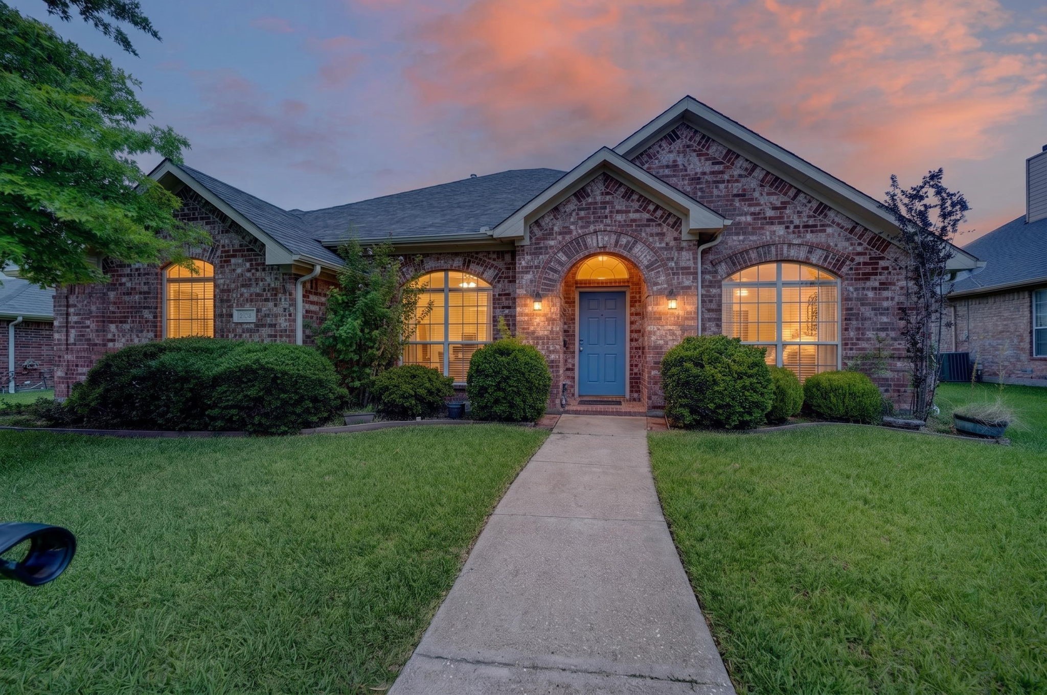 2713 Planetree Drive