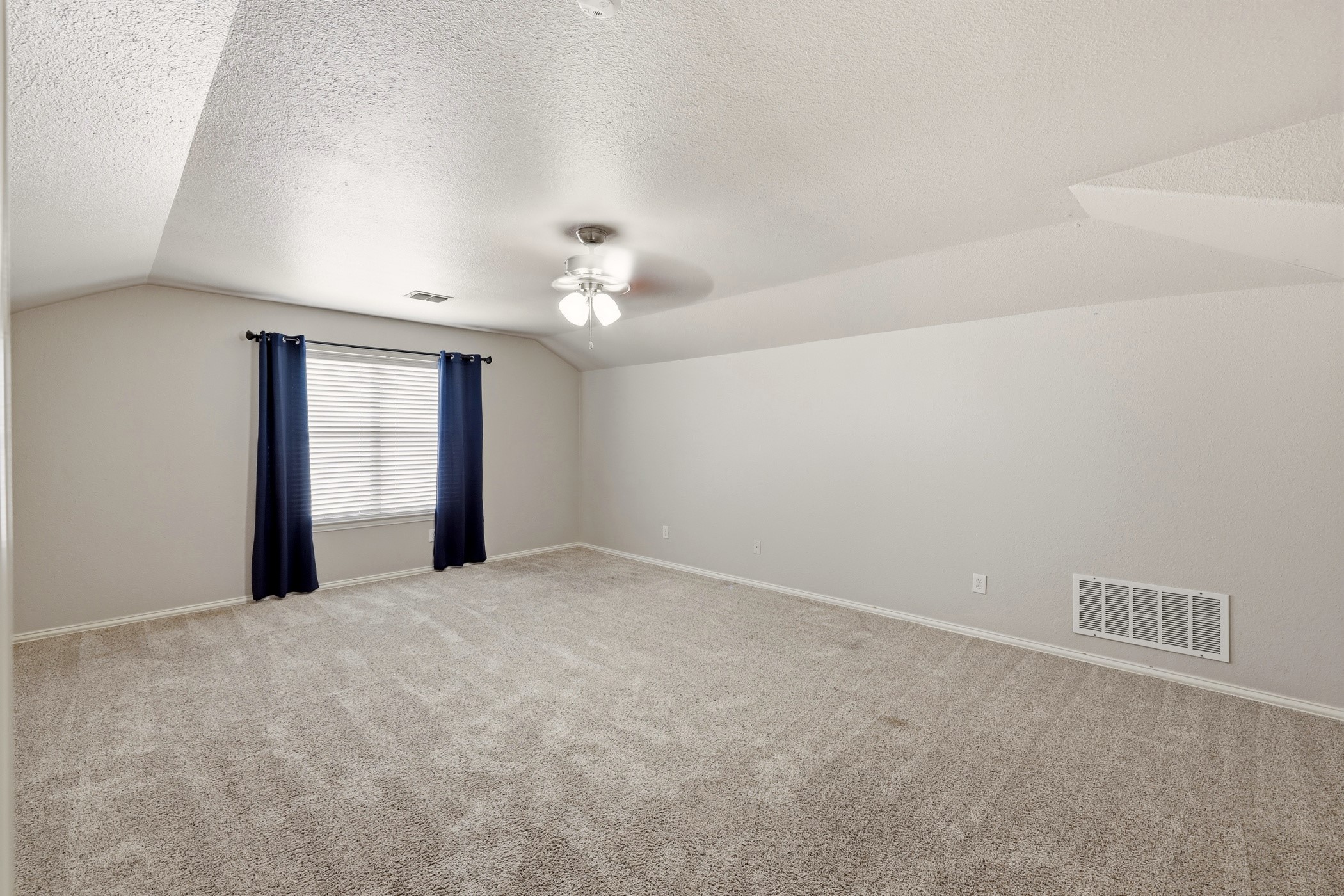 2929 Tangleglen Drive