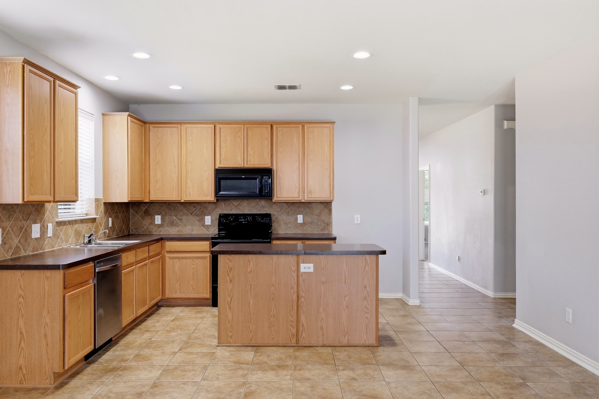 2929 Tangleglen Drive