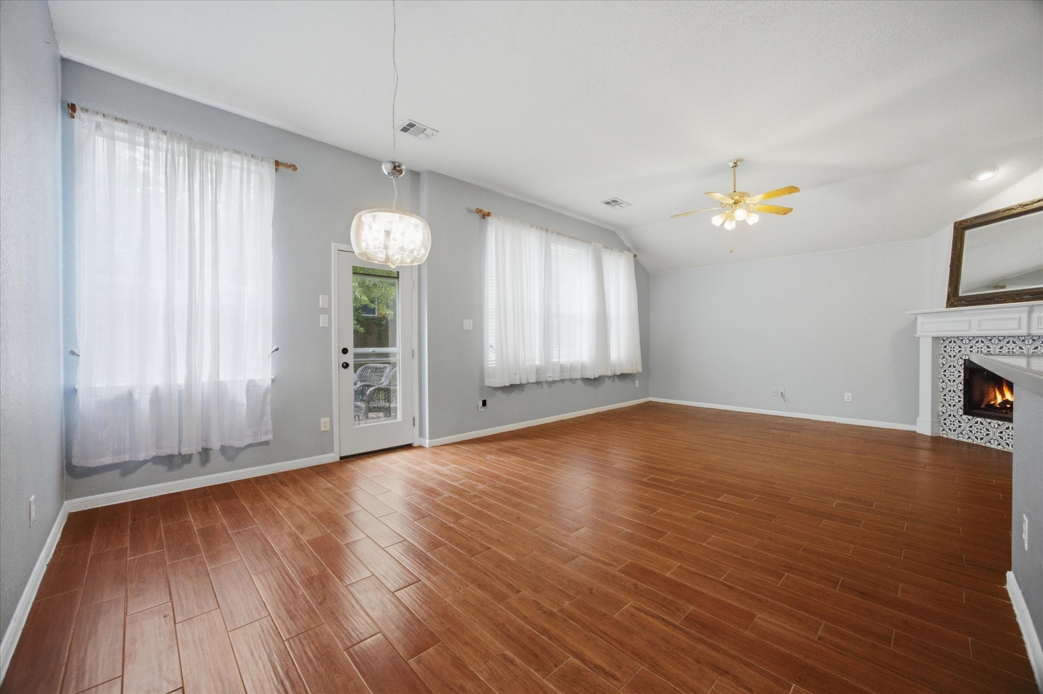 5101 Stonecrest Drive